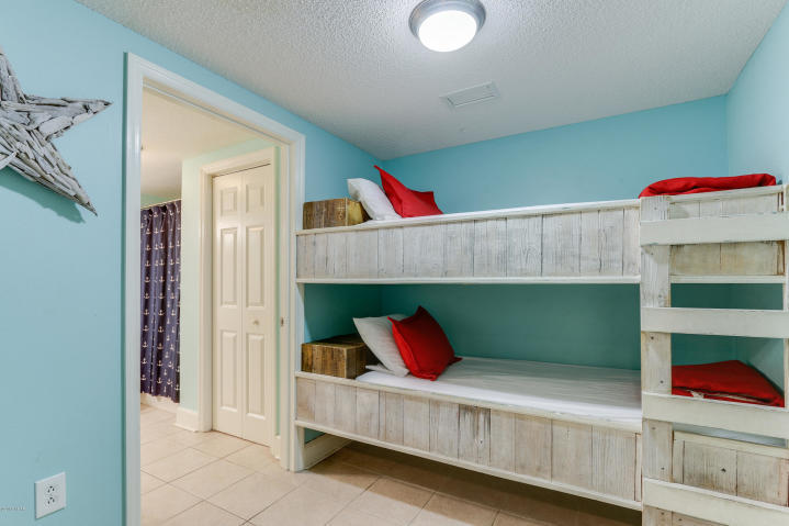 MAJESTIC BEACH TOWERS I - Residential