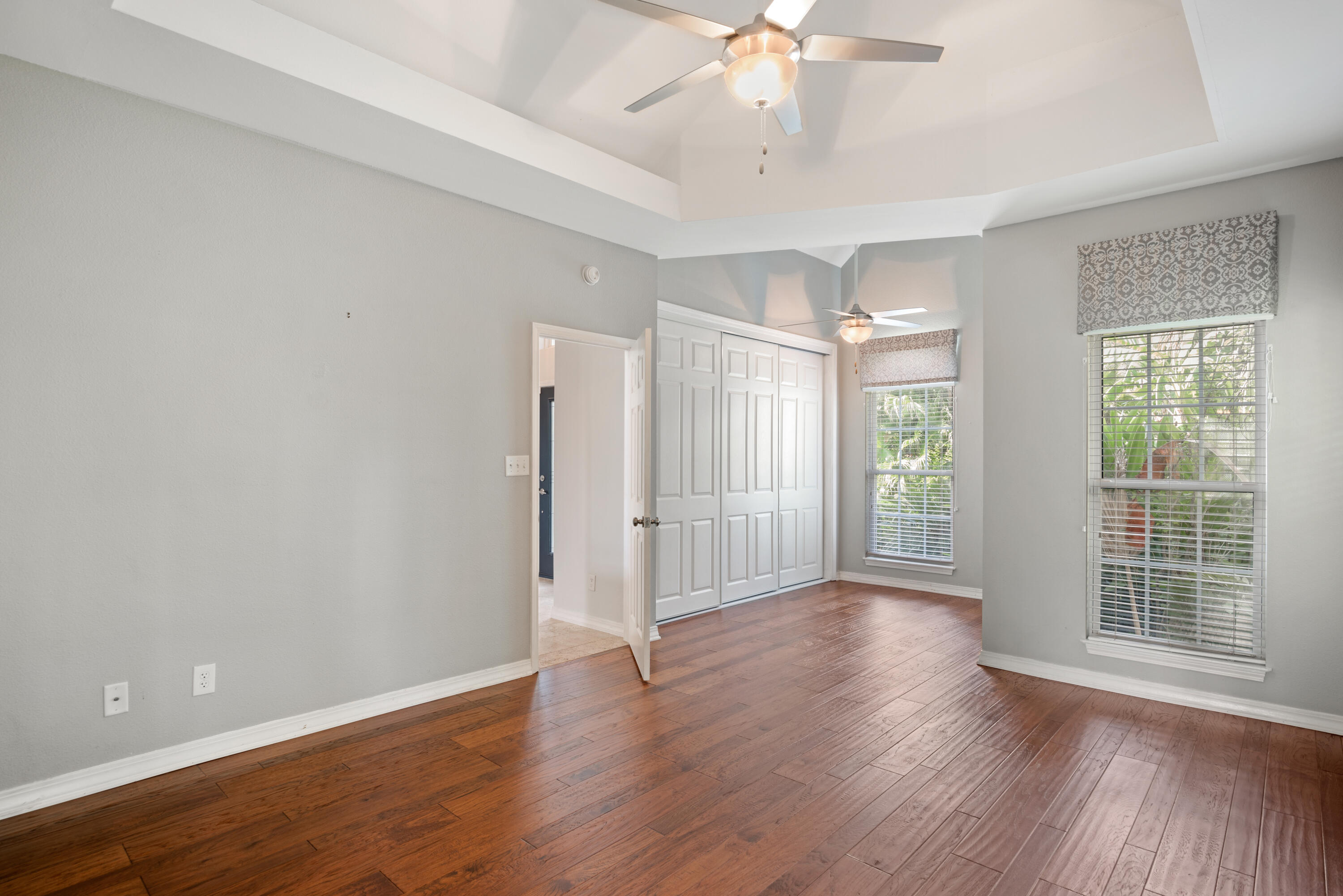 HOLIDAY SHORES ESTATES - Residential