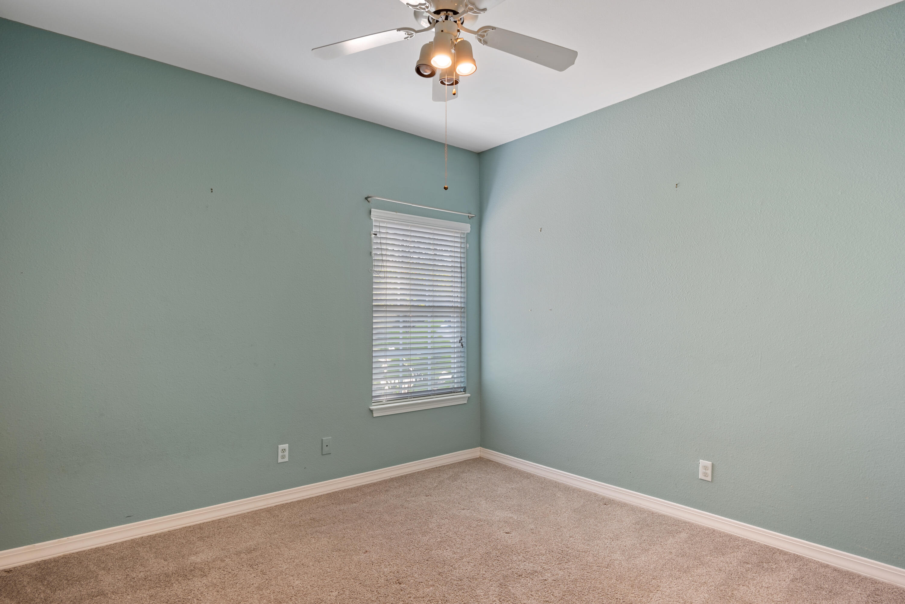 HOLIDAY SHORES ESTATES - Residential
