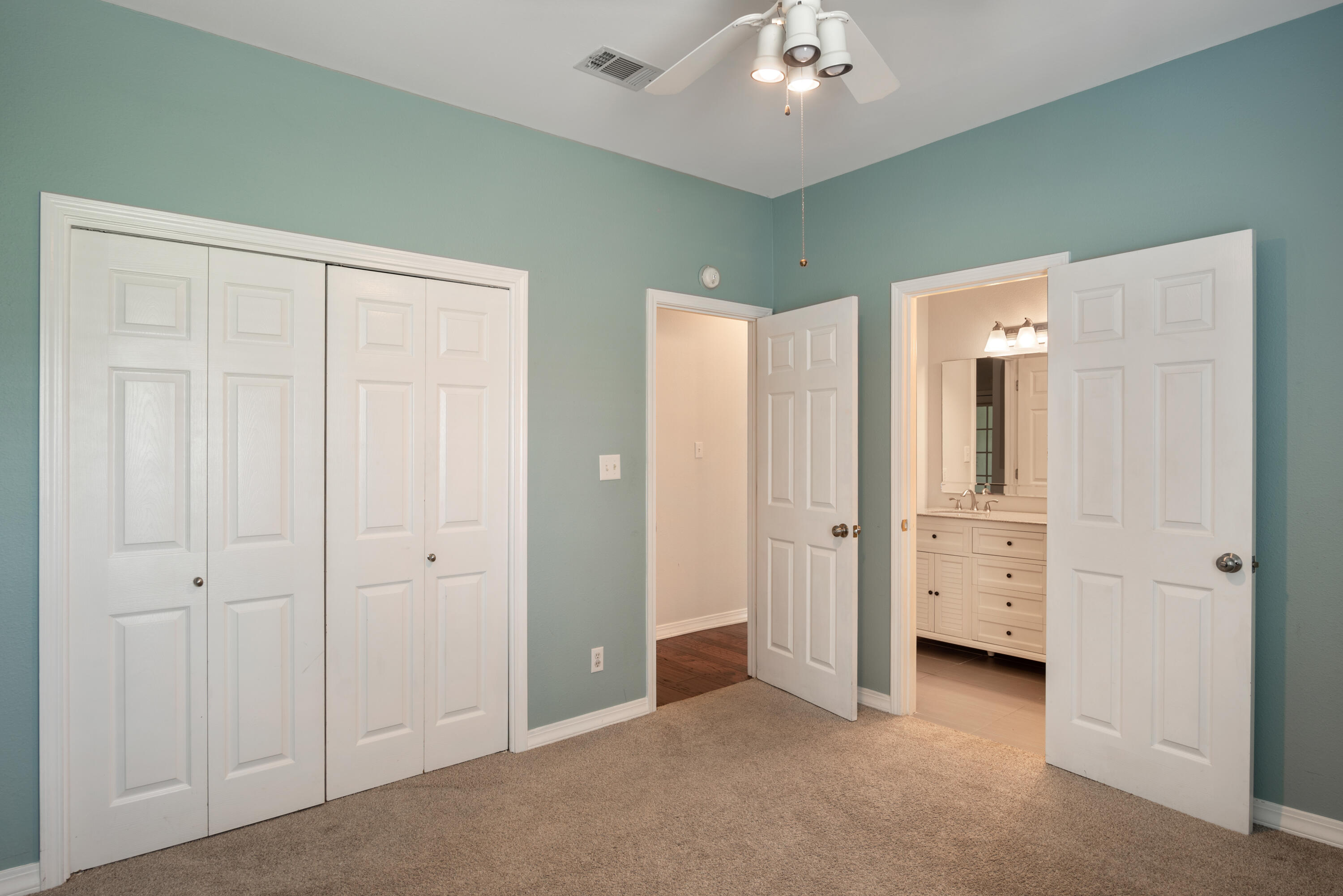 HOLIDAY SHORES ESTATES - Residential