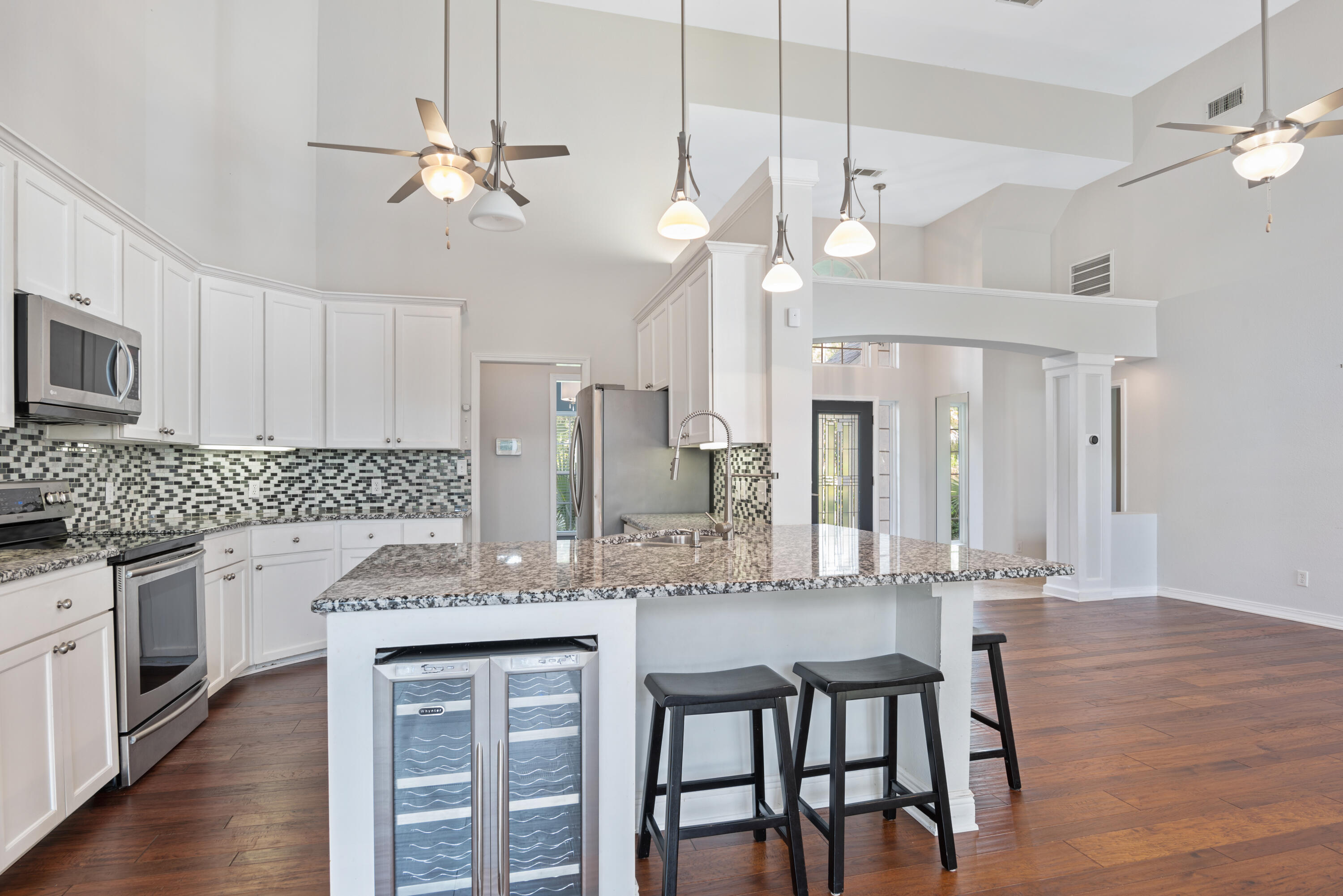 HOLIDAY SHORES ESTATES - Residential