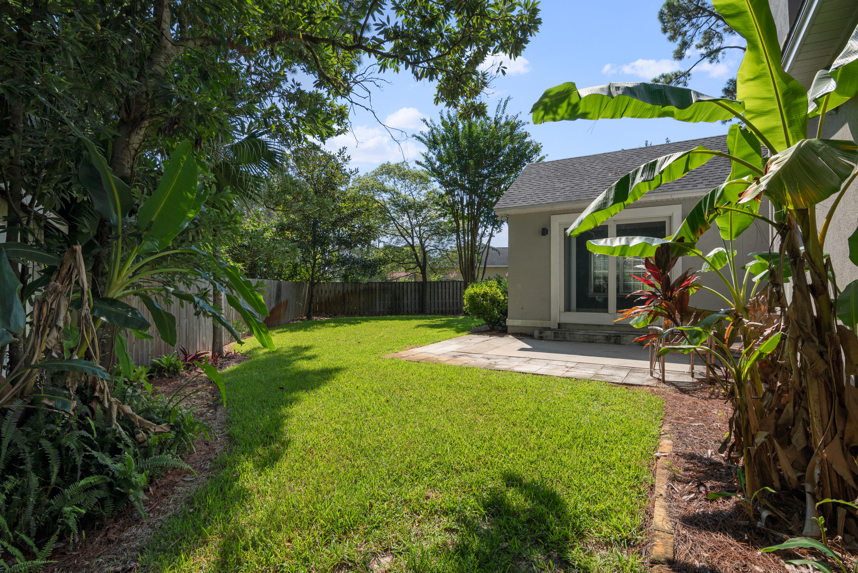 HOLIDAY SHORES ESTATES - Residential