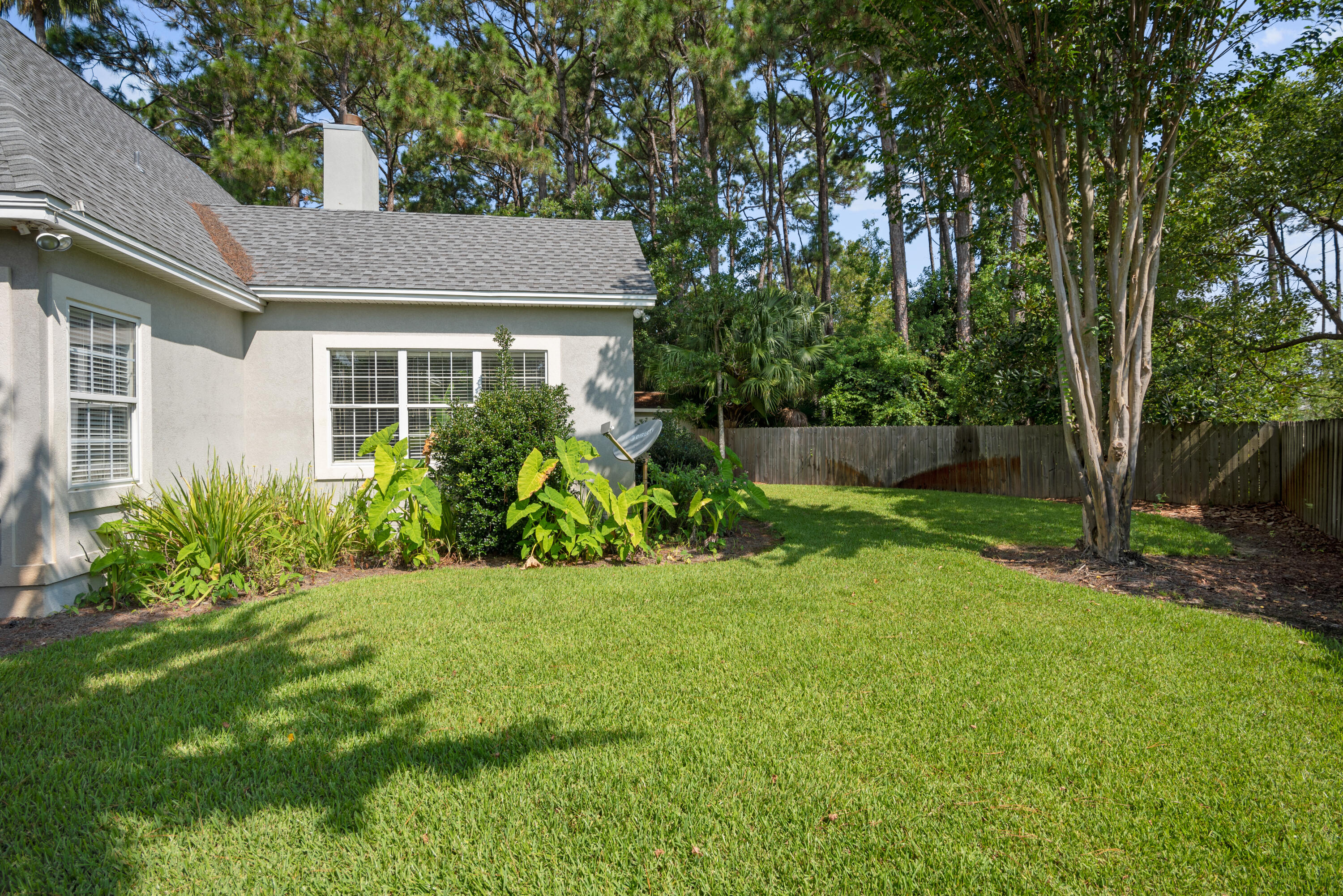 HOLIDAY SHORES ESTATES - Residential