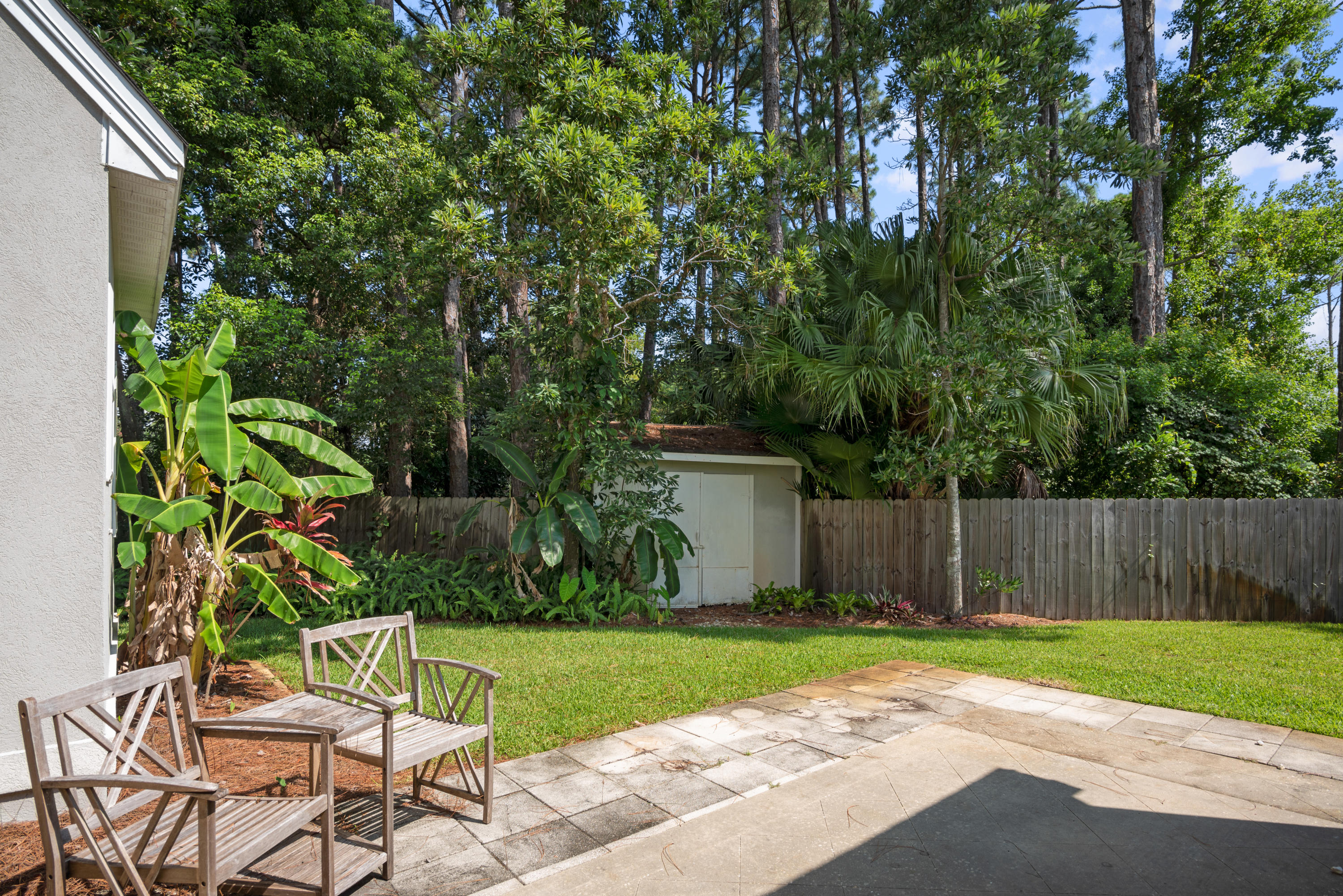 HOLIDAY SHORES ESTATES - Residential