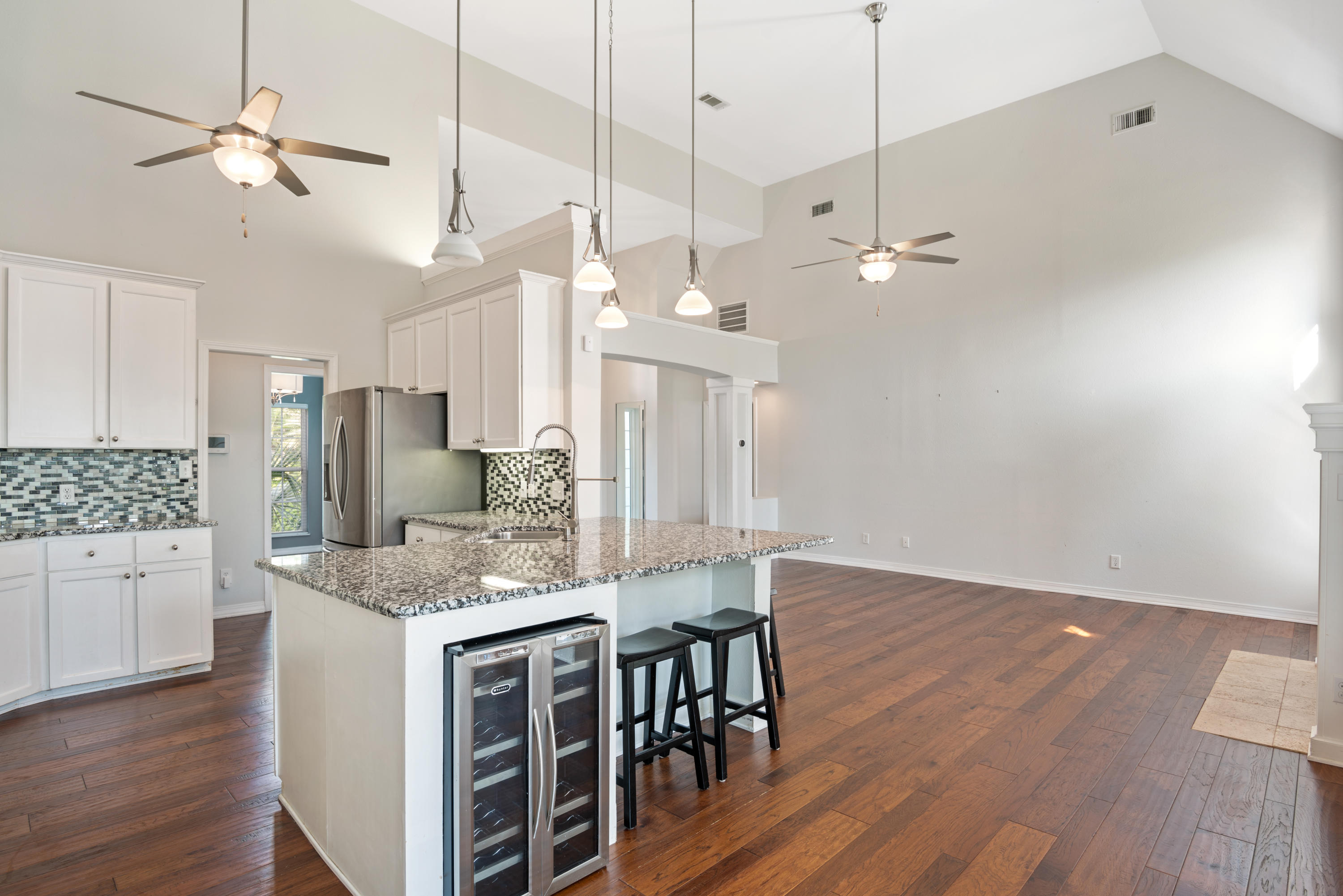 HOLIDAY SHORES ESTATES - Residential