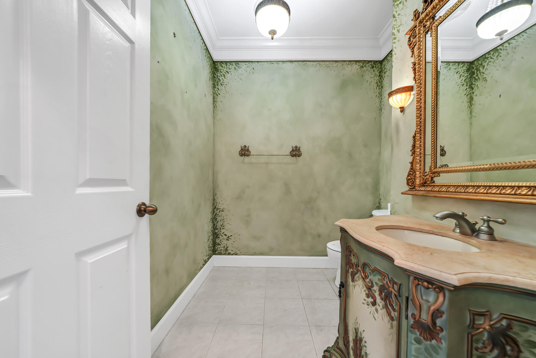 WINDWARD PH 1 BLUEWATER BAY - Residential