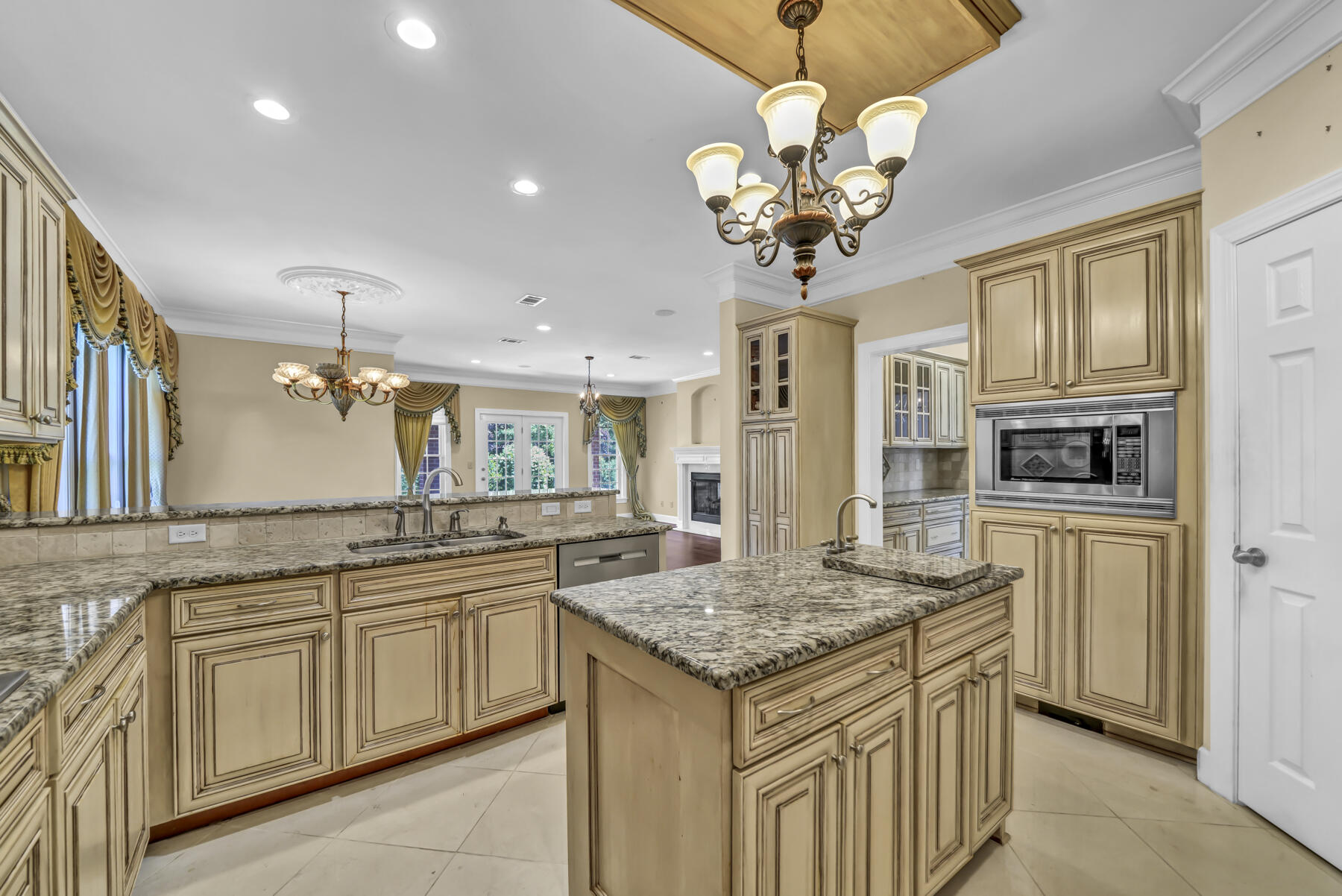 WINDWARD PH 1 BLUEWATER BAY - Residential