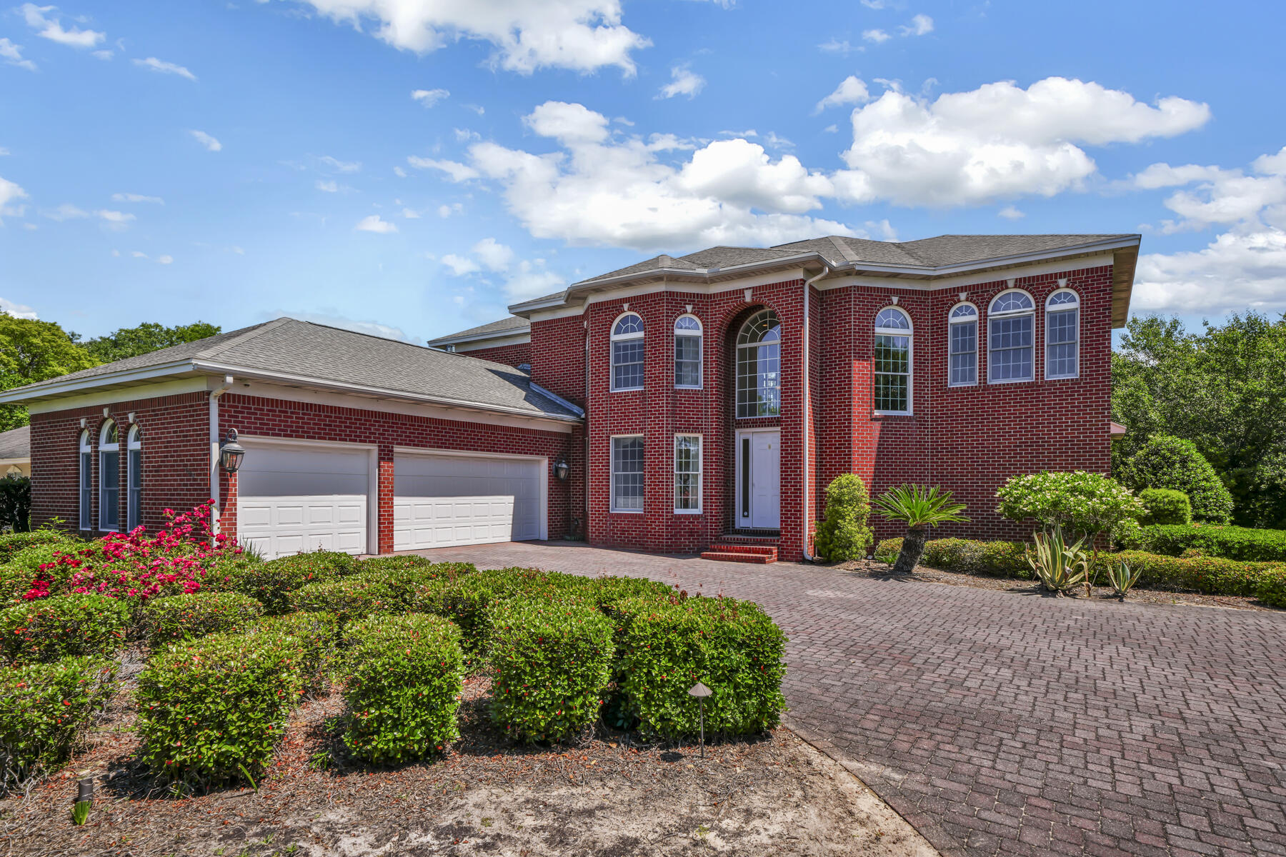 WINDWARD PH 1 BLUEWATER BAY - Residential