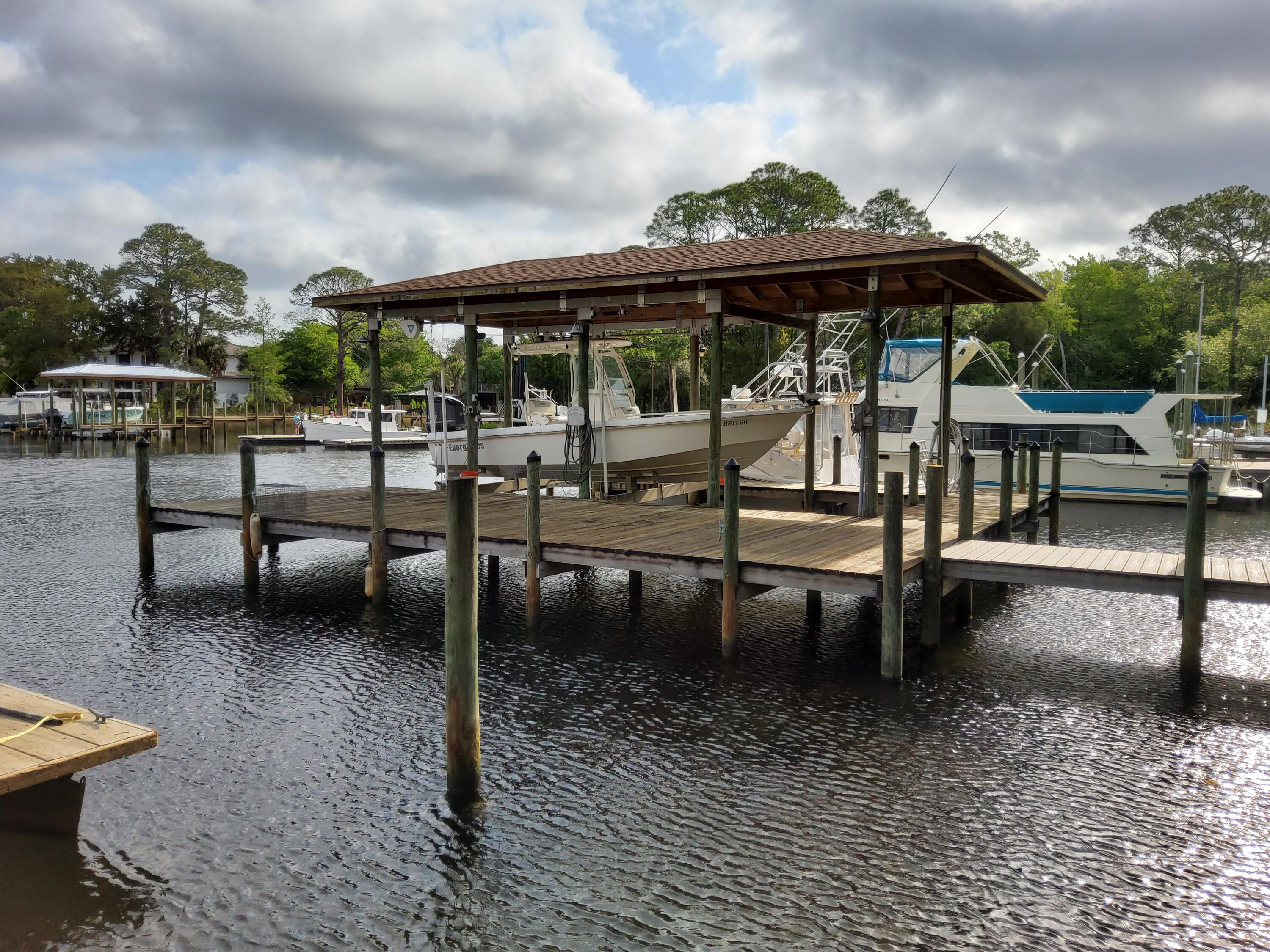 WINDWARD PH 1 BLUEWATER BAY - Residential