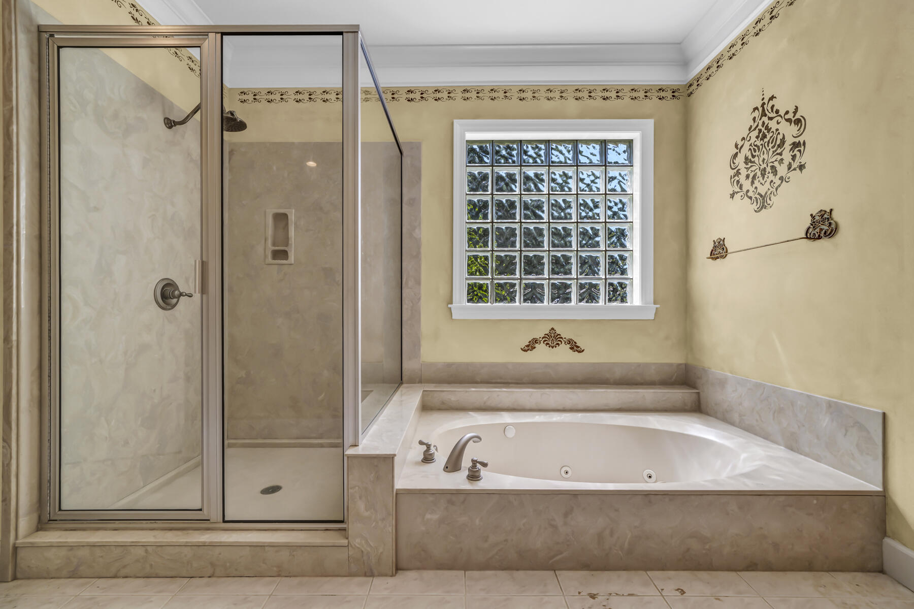 WINDWARD PH 1 BLUEWATER BAY - Residential