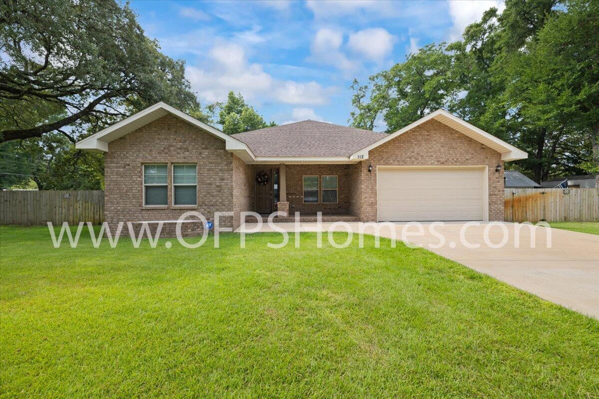 MOVE IN BY OCT 1 FOR 1/2 OFF 1ST MONTH! All-brick upgraded 3bed/3 bath home! Centrally located in Ft. Walton, minutes from beaches, bases, and shopping. Split bedroom design with wood-like tile floors throughout. Beautiful kitchen with granite countertops, stainless appliances, large pantry, crown molding, recessed lighting, and upgraded fixtures. Includes a separate formal dining/office room. Spacious primary bedroom w/ double vanities, tiled shower, jetted tub, and two walk-in closets. Covered back porch, sprinkler system, fenced yard, and space for boat/RV storage. Pest control included. NO smoking. 600 minimum FICO credit score required in addition to meeting rental criteria. Pets allowed upon approval with a non-refundable pet fee and with a Petscreening report. All applicants are required to complete an application on PetScreening.com regardless of if they own a pet or not.  Applicants with an ESA are also required to complete the application.

We also offer a security deposit waiver option for tenants such that they do not have to pay a security deposit upfront. Terms and conditions apply. Review addenda for details.