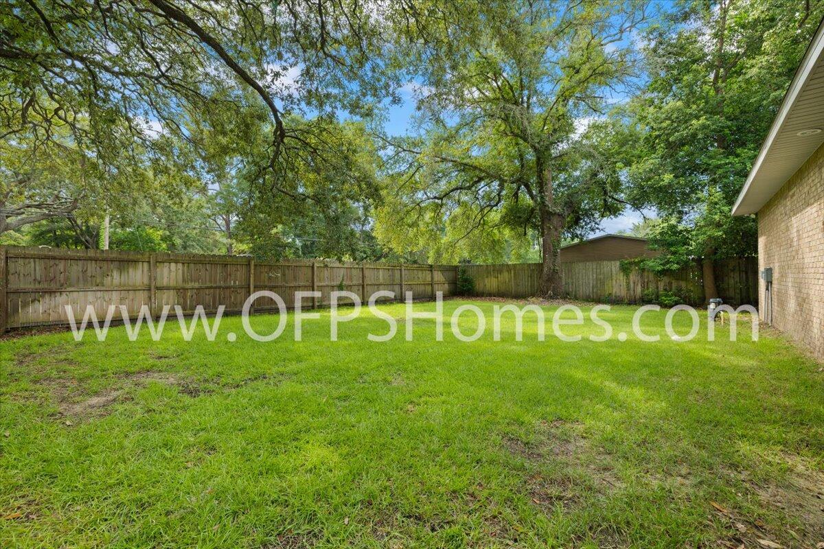 NO RECORDED SUBDIVISION - Residential Lease