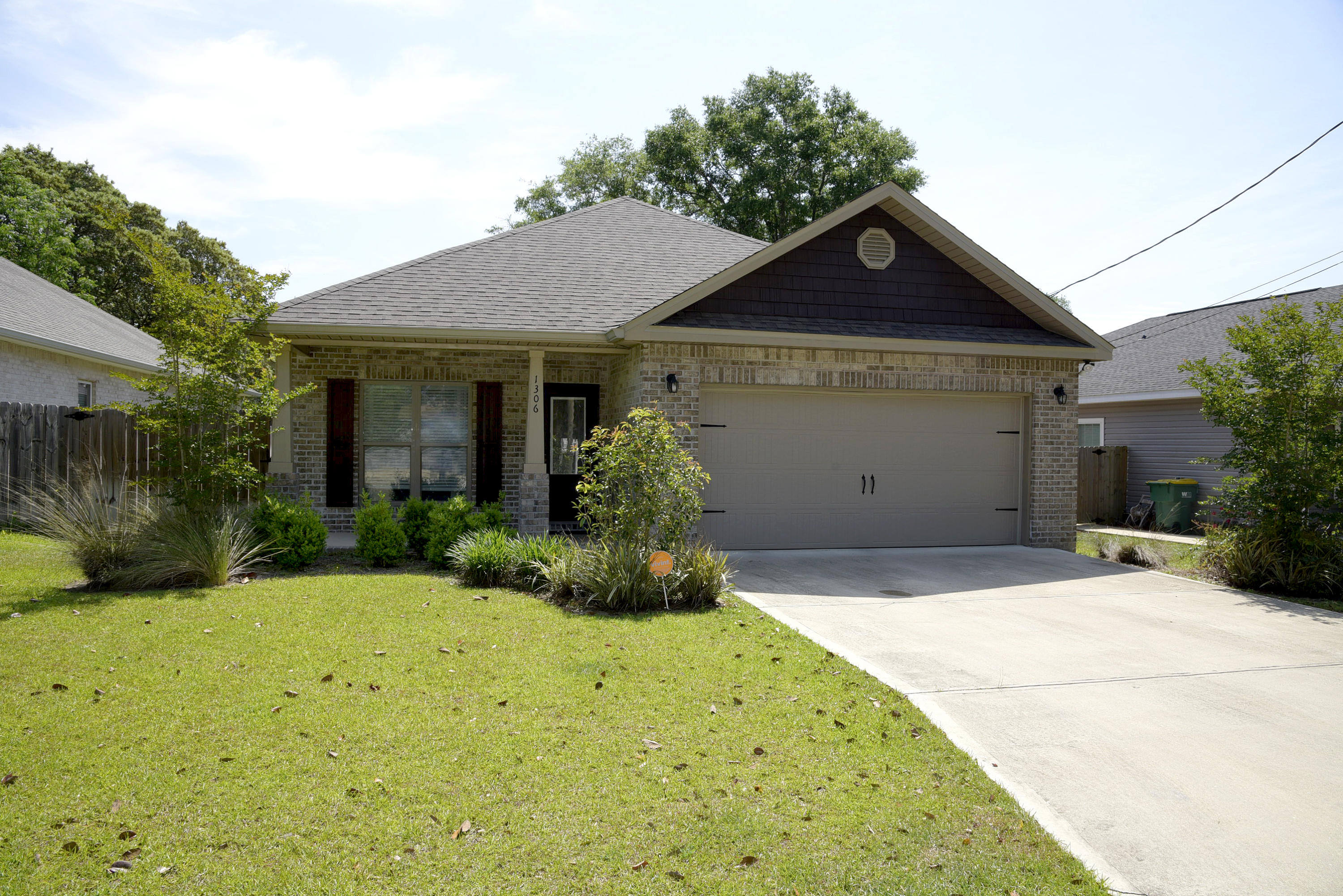 Completed in 2018, this beautiful 4bed/2bath craftsman style home is better than new! You will love the elegant granite counter-tops; custom soft-close, all-wood cabinets in the shaker style; slate-finished GE appliances; a large walk-in pantry with a large central island and breakfast bar. The open main living areas have vinyl plank flooring, with tile in the bathrooms & frieze carpeting in the bedrooms. This custom home also includes 9-11' ceilings, crown molding, tray ceilings and arched walk-throughs. It is centrally located in Niceville in close proximity to schools, shopping, Eglin AFB and the spectacular beaches of the Emerald Coast! Don't miss out on this fantastic property! Please plan to attend the Open House on May 1st from noon-3:00 for your first look at this beautiful home!