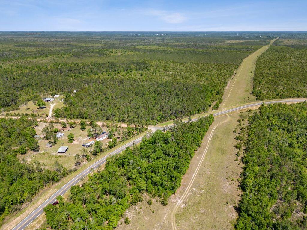 NO RECORDED SUBDIVISION - Land