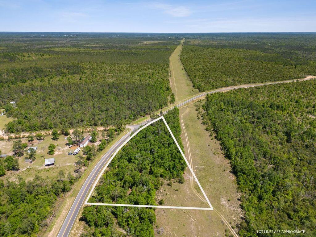NO RECORDED SUBDIVISION - Land