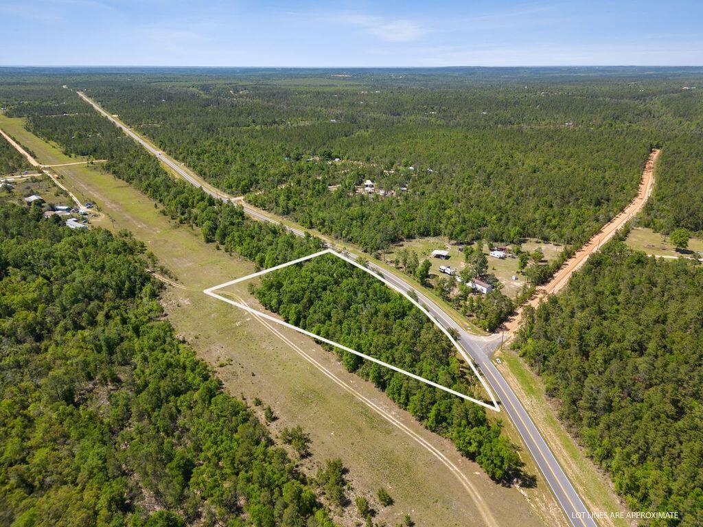 NO RECORDED SUBDIVISION - Land