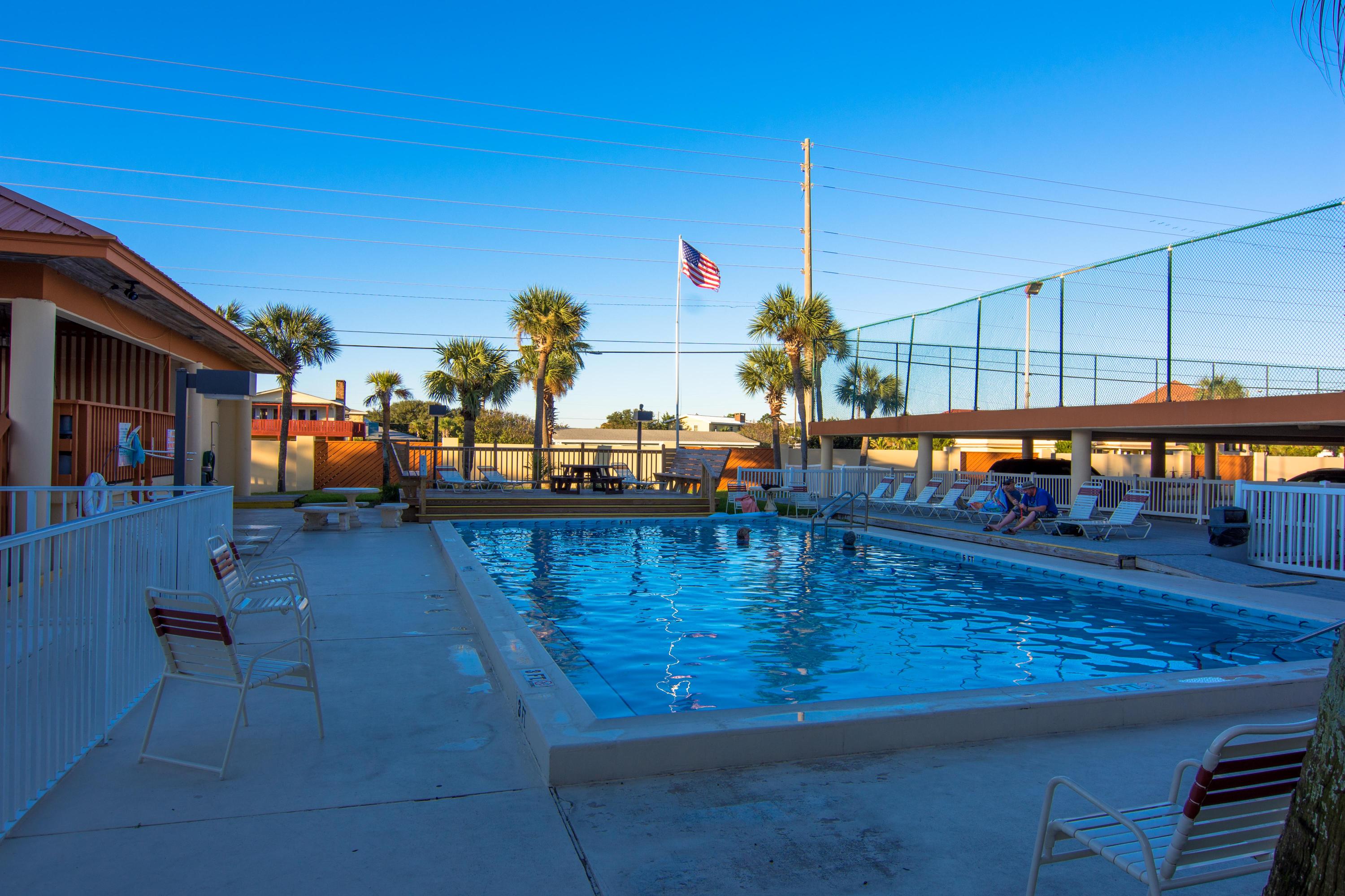 SURF DWELLER - Residential