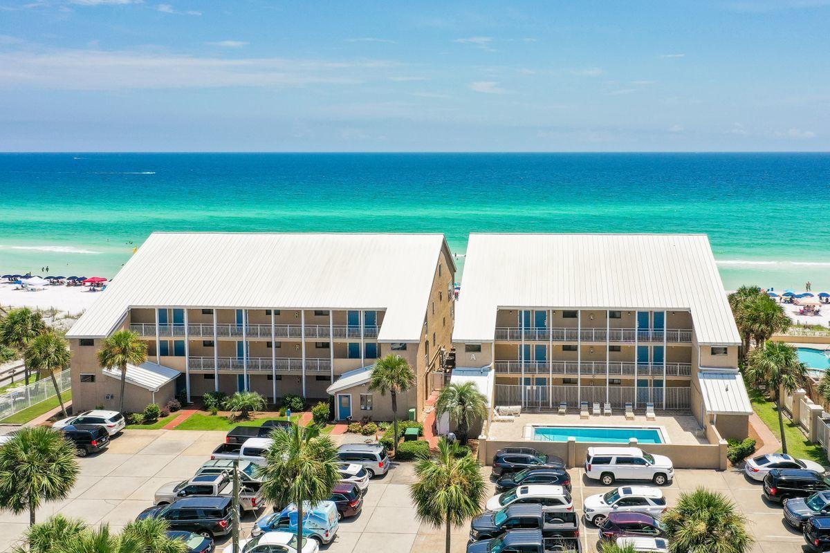 CRYSTAL VILLAS CONDO - Residential
