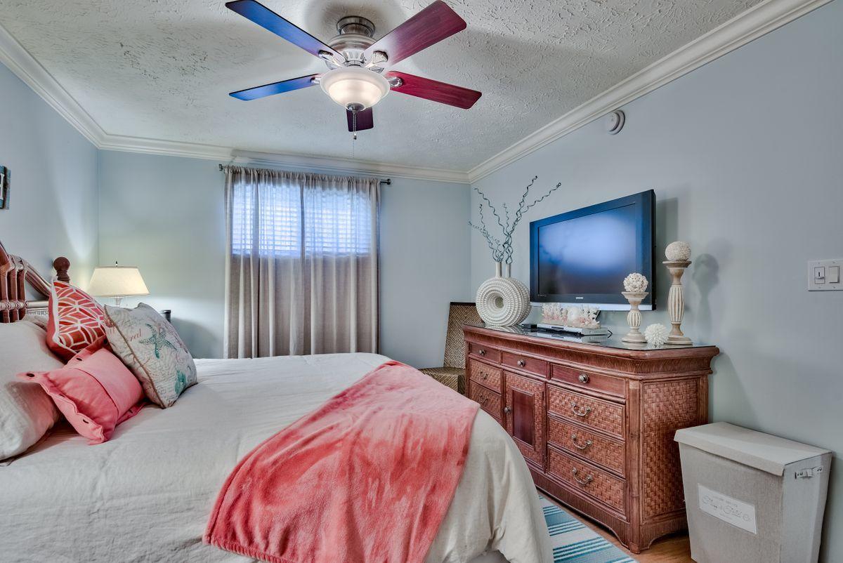 CRYSTAL VILLAS CONDO - Residential