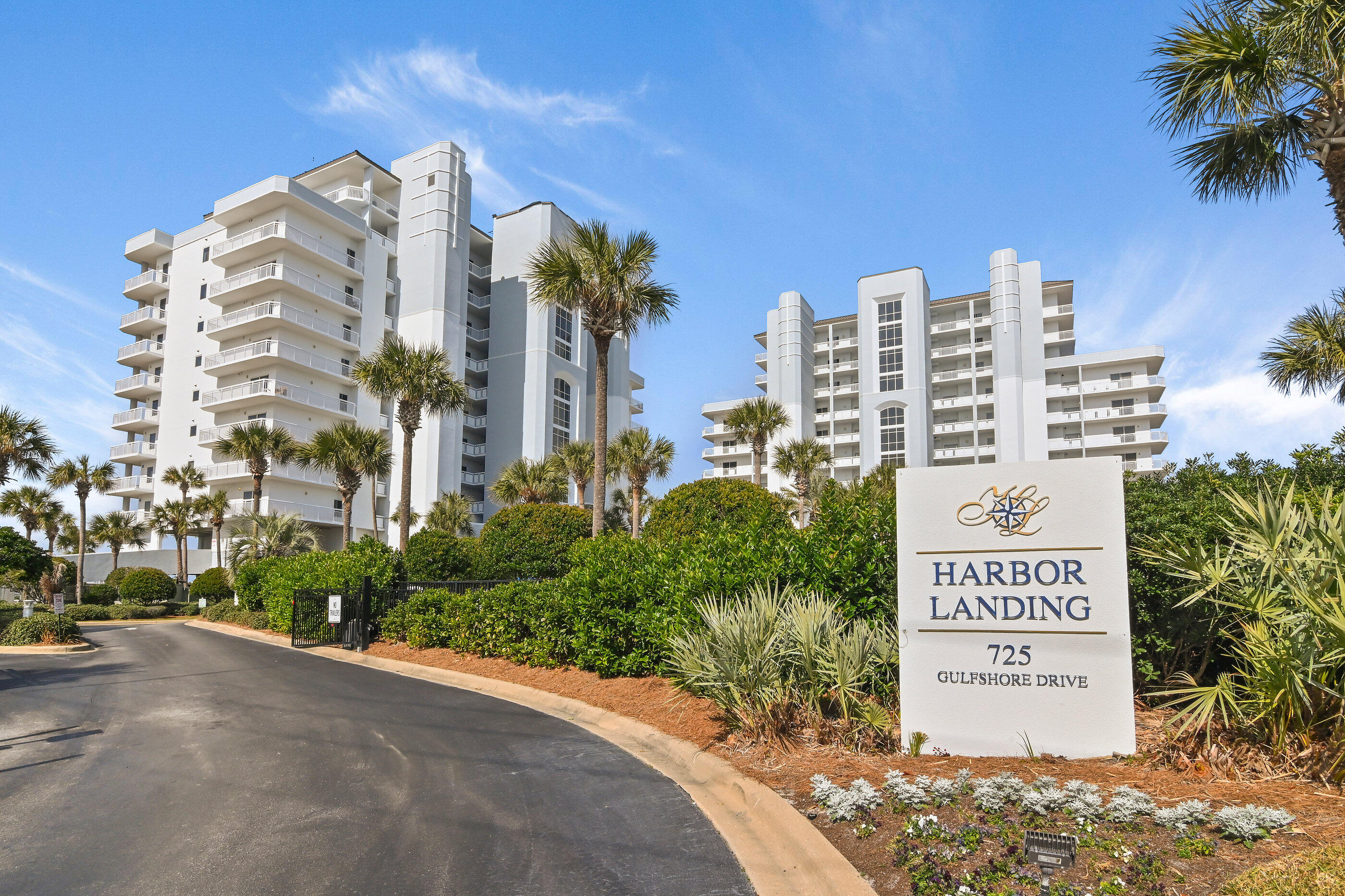 HARBOR LANDING - Residential