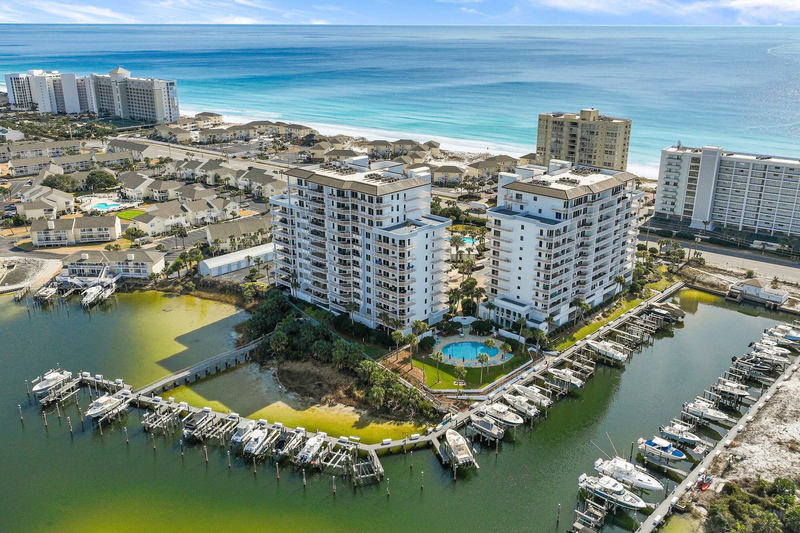 HARBOR LANDING - Residential