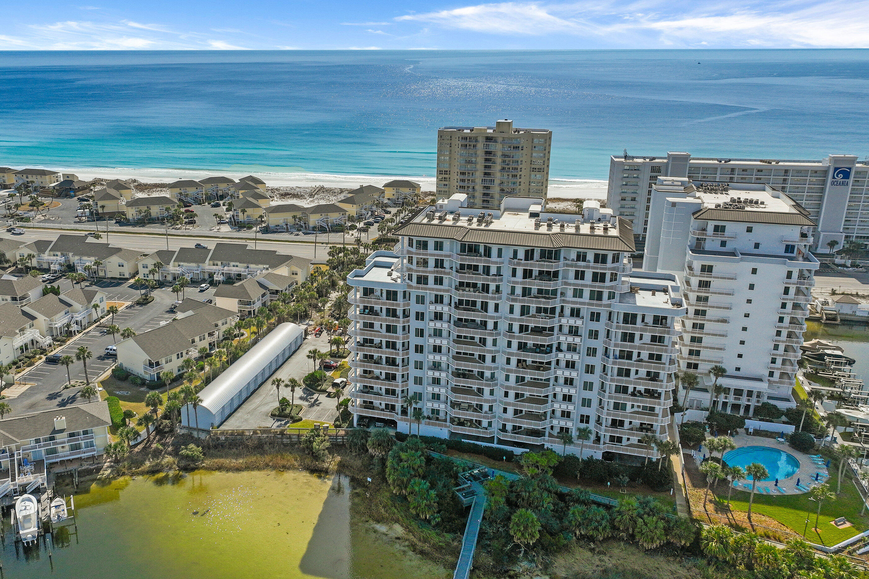HARBOR LANDING - Residential
