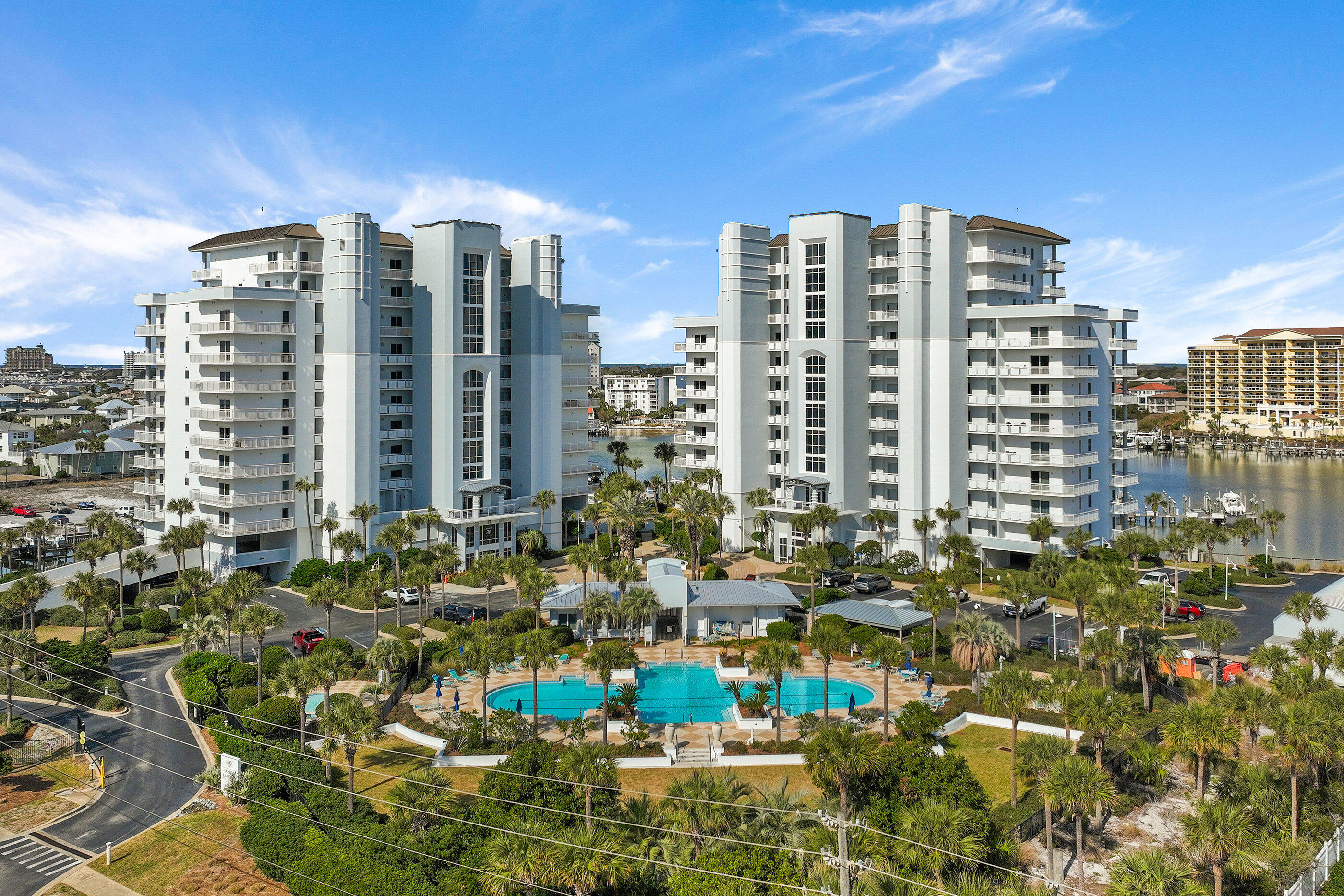 HARBOR LANDING - Residential