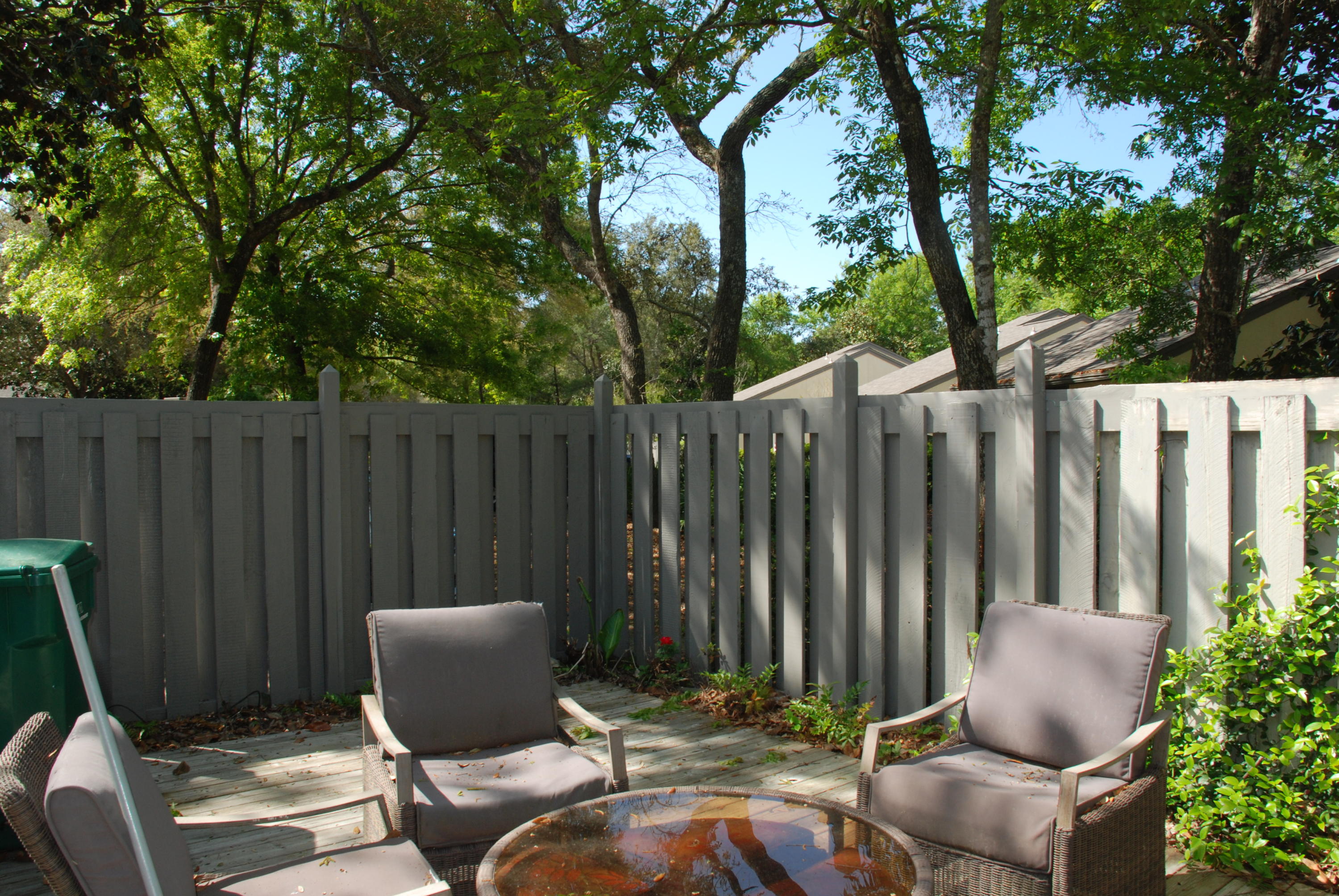 ROYAL OAK VILLAS BLUEWATER BAY - Residential Lease