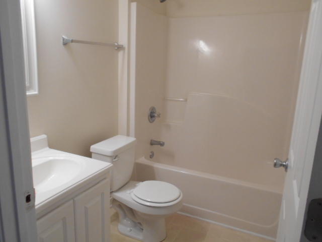 REDSTONE ESTATES - Residential Lease