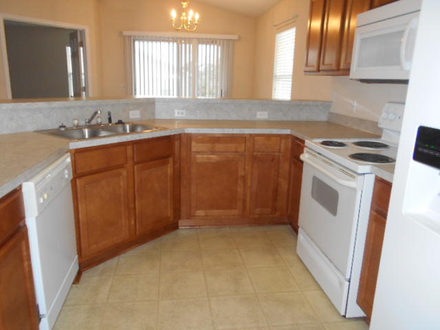 REDSTONE ESTATES - Residential Lease
