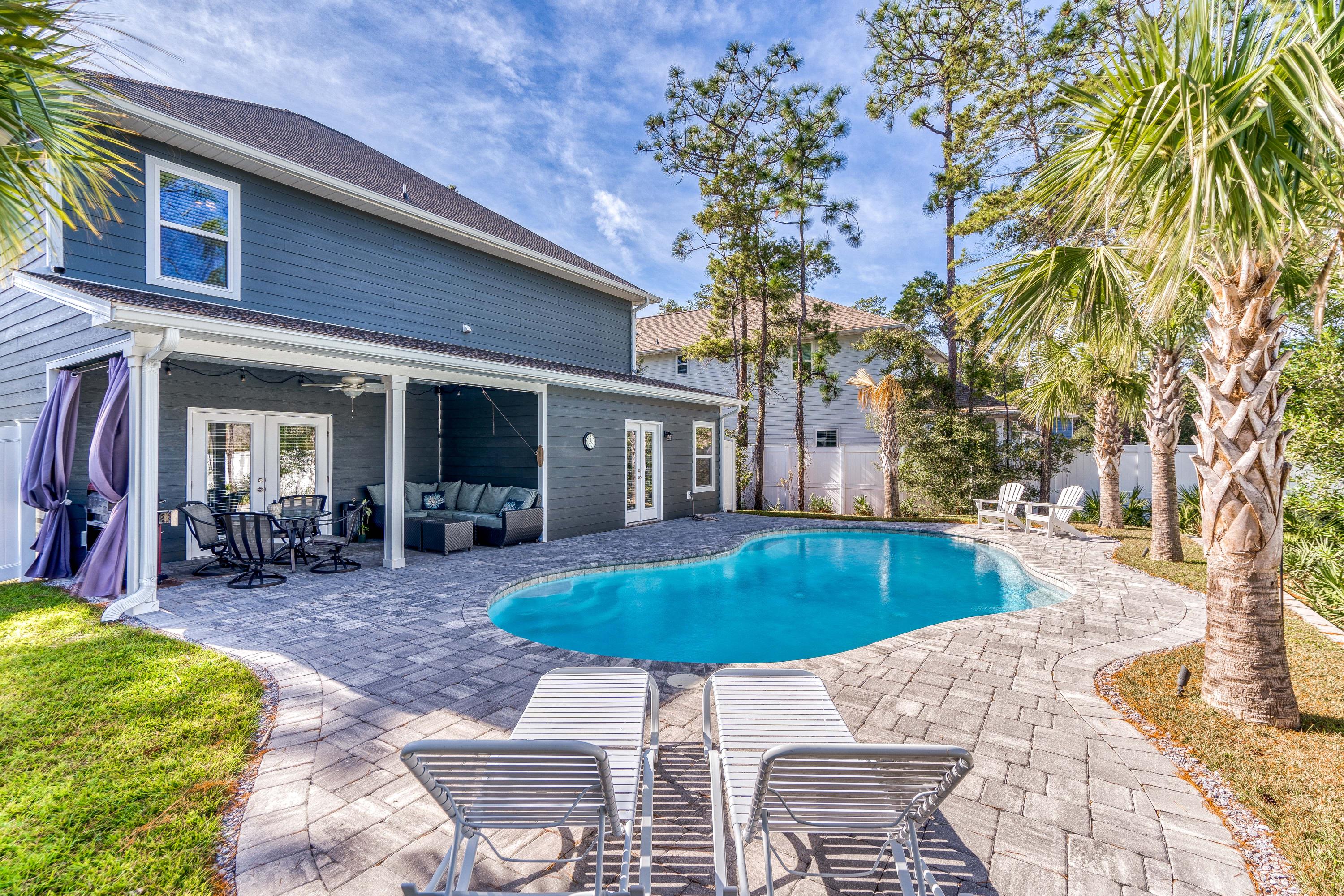 Mussett Bayou Manor - Residential