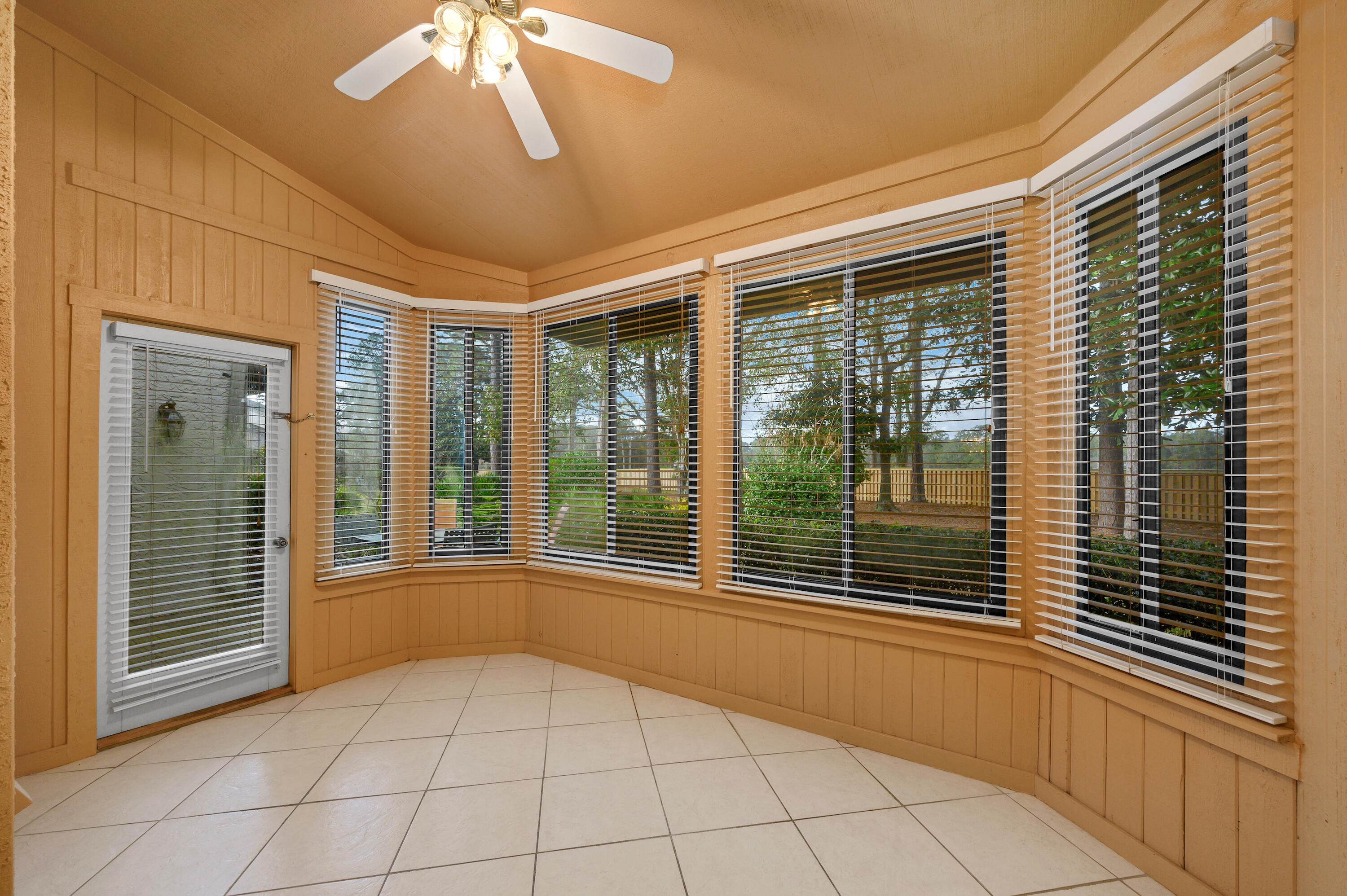 GLENEAGLES GREEN BLUEWATER BAY 2 - Residential