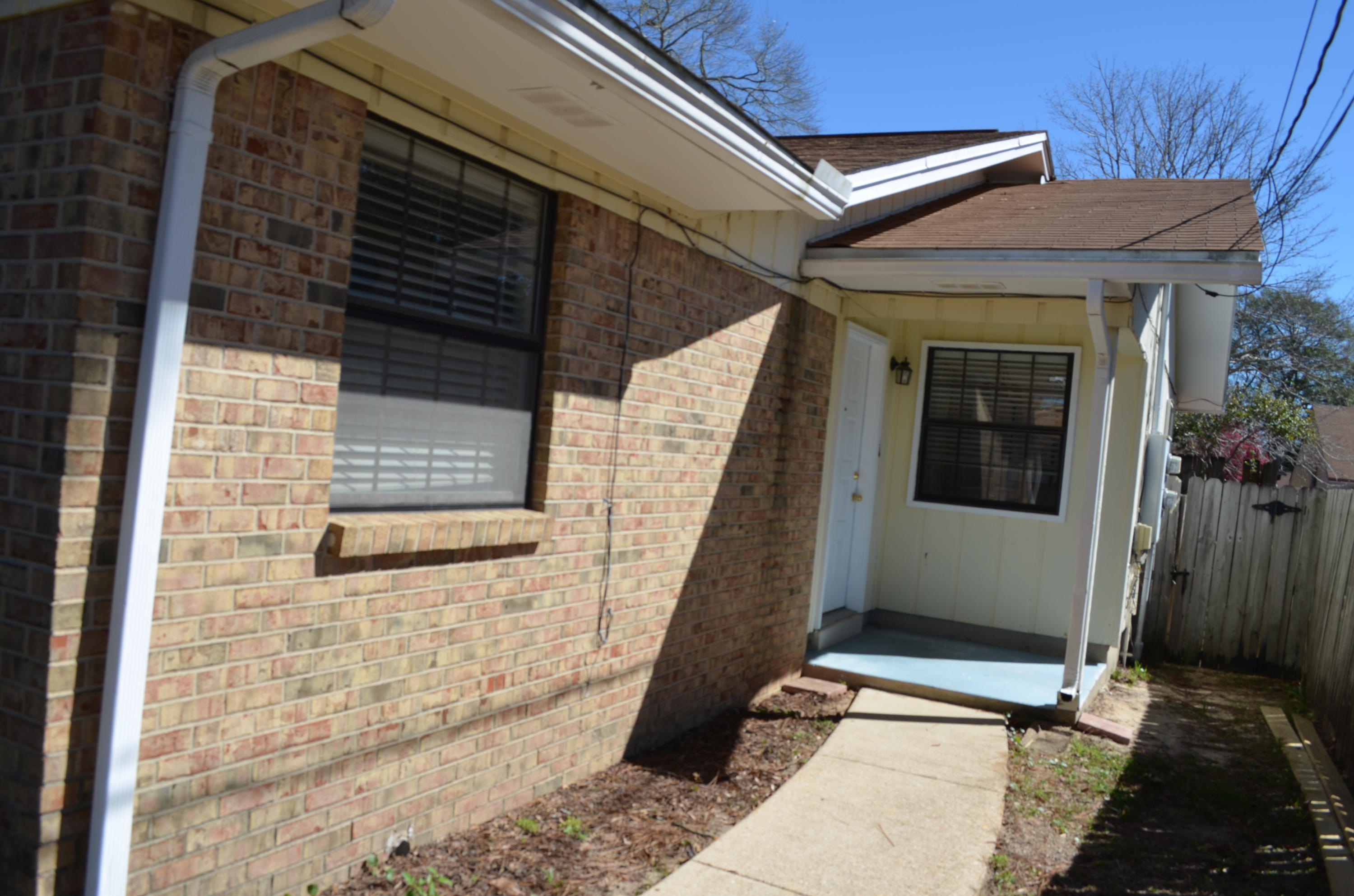 PORT DIXIE PATIO HOMES - Residential Lease