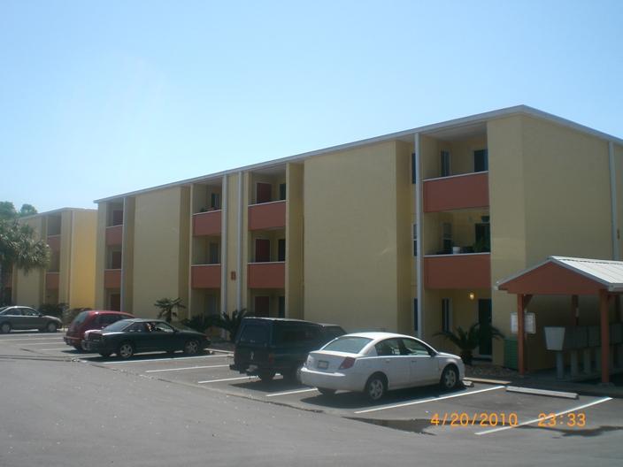 CEDARS CONDO - Residential Lease