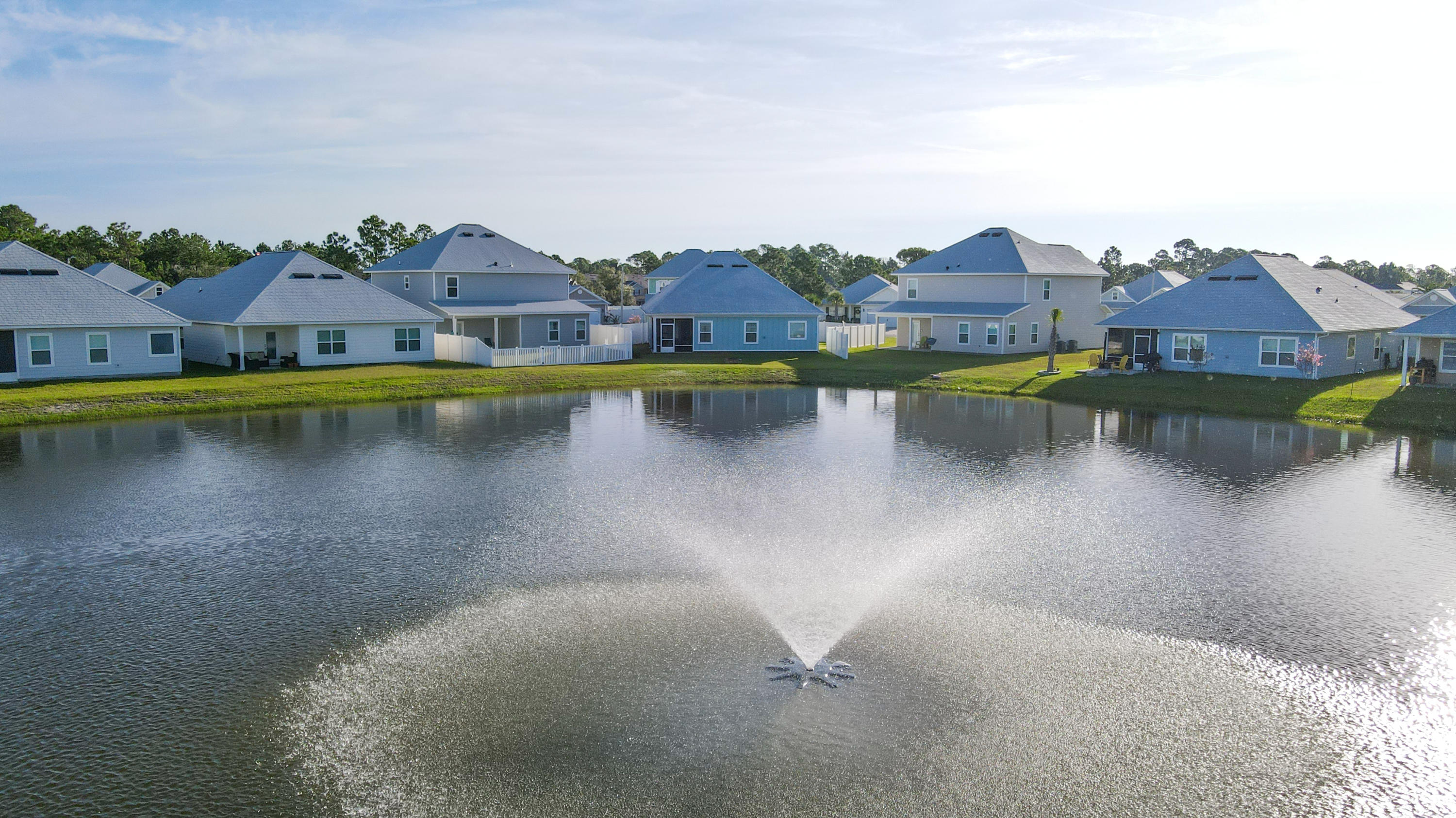 MOONRAKER SHORES - Residential Lease