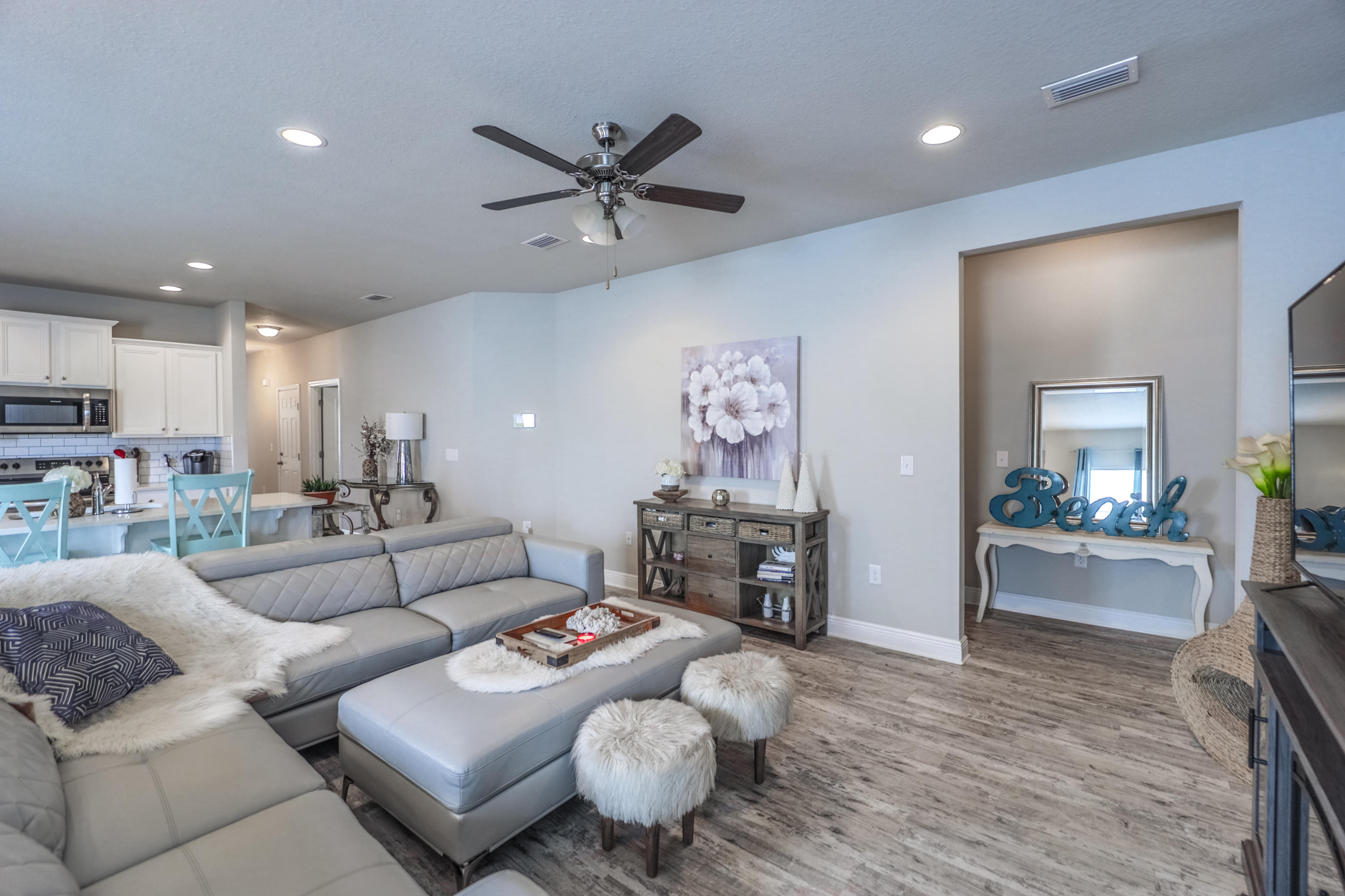 MOONRAKER SHORES - Residential Lease