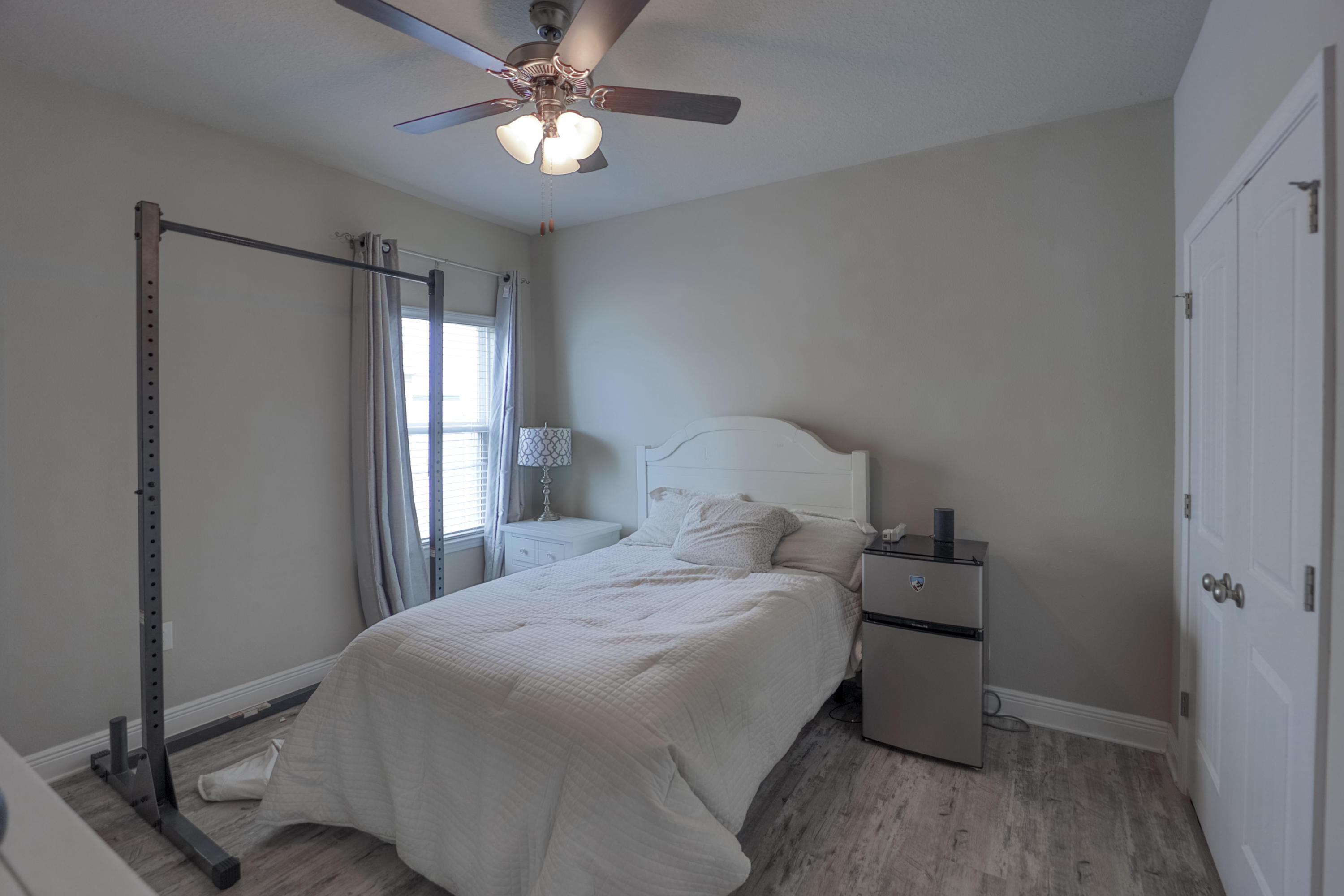 MOONRAKER SHORES - Residential Lease