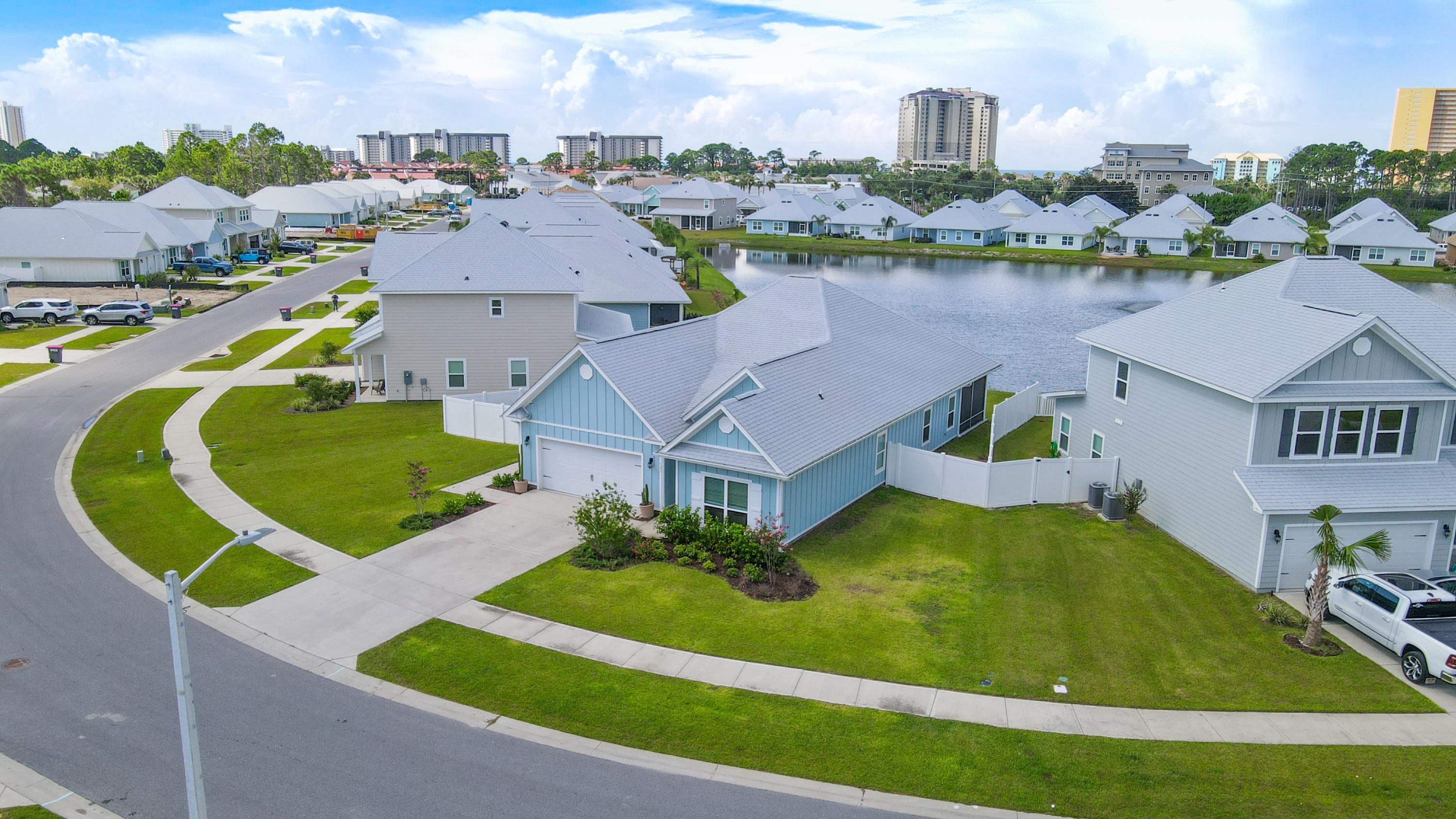 MOONRAKER SHORES - Residential Lease