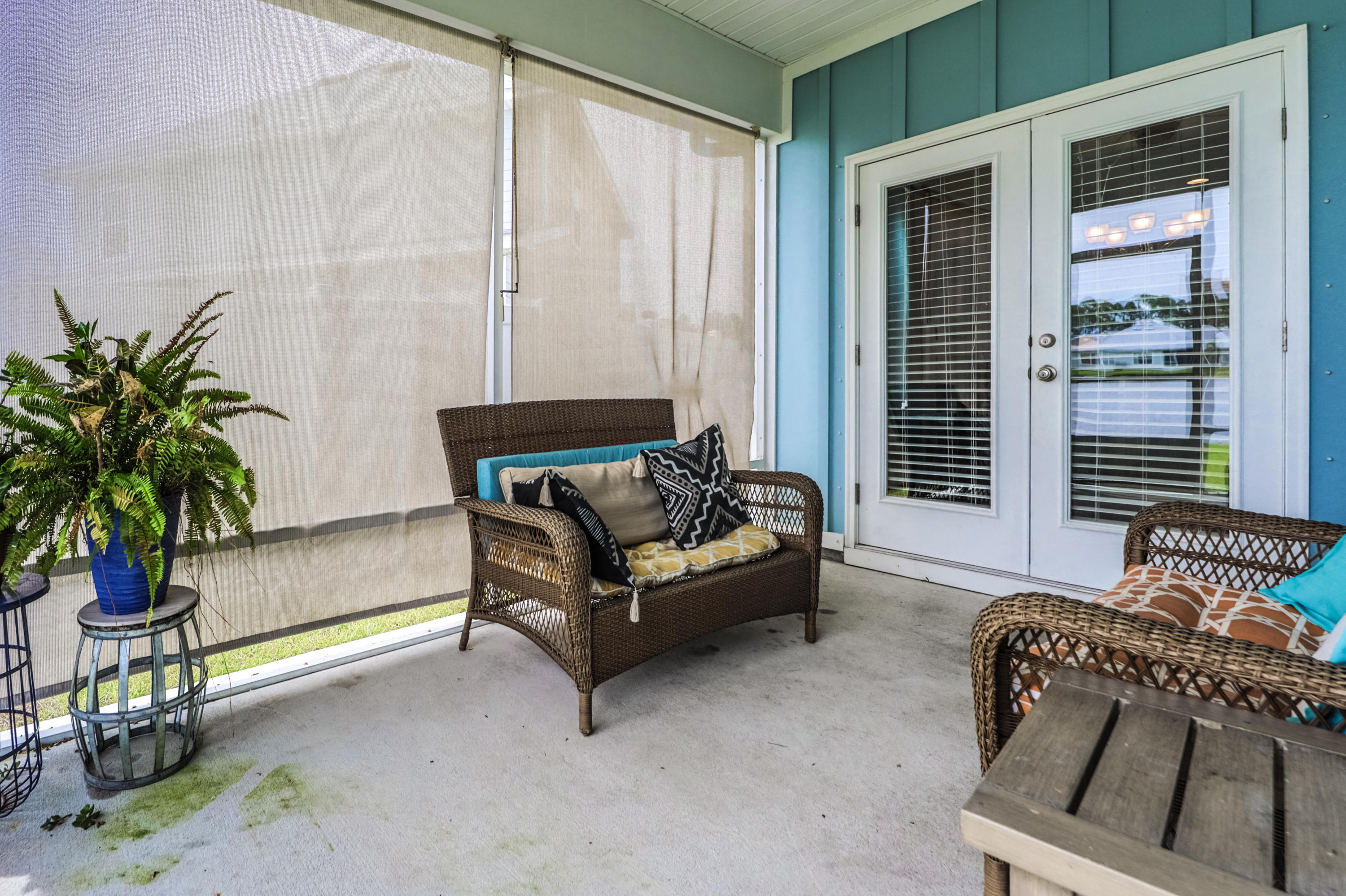 MOONRAKER SHORES - Residential Lease