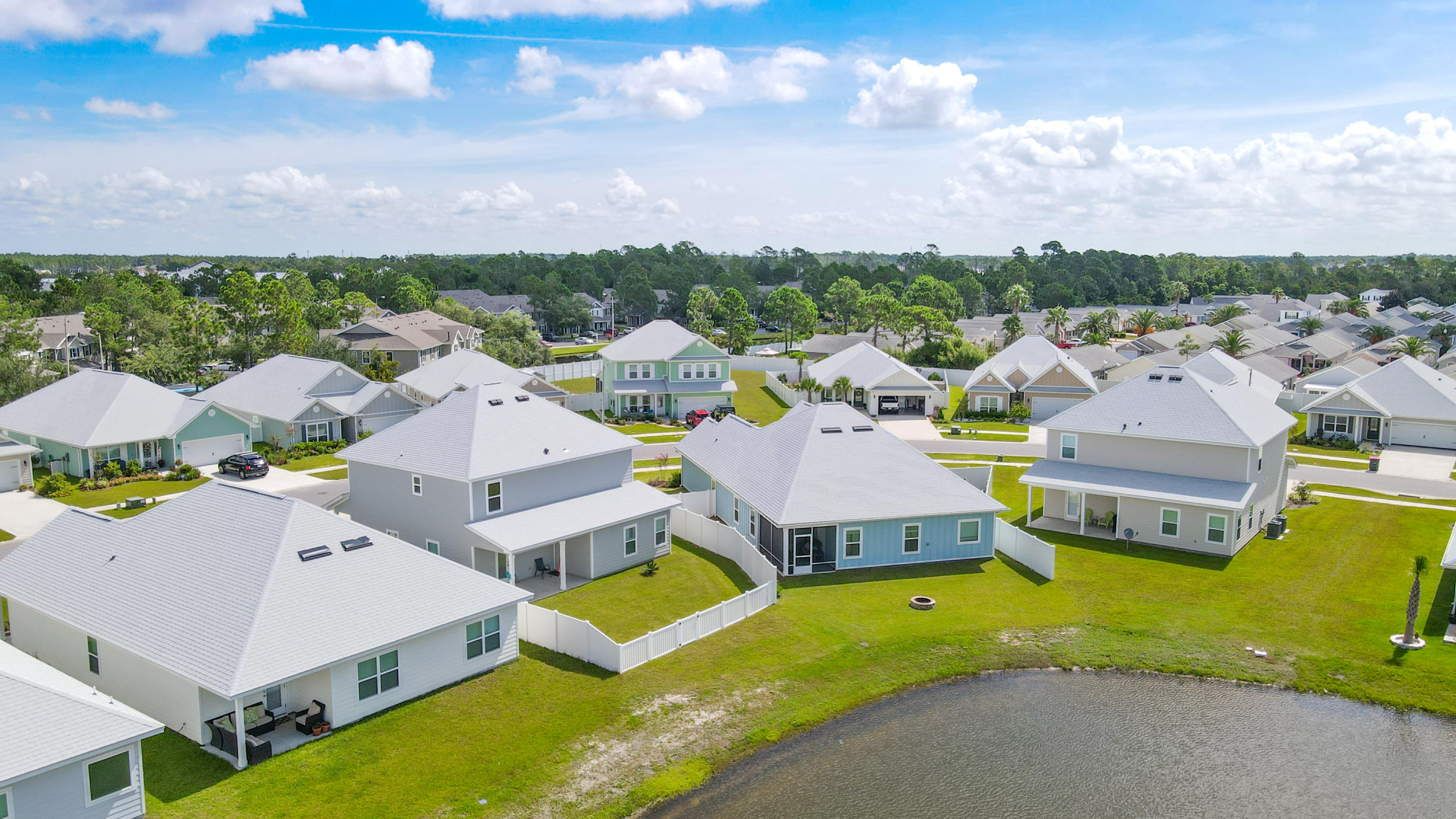 MOONRAKER SHORES - Residential Lease
