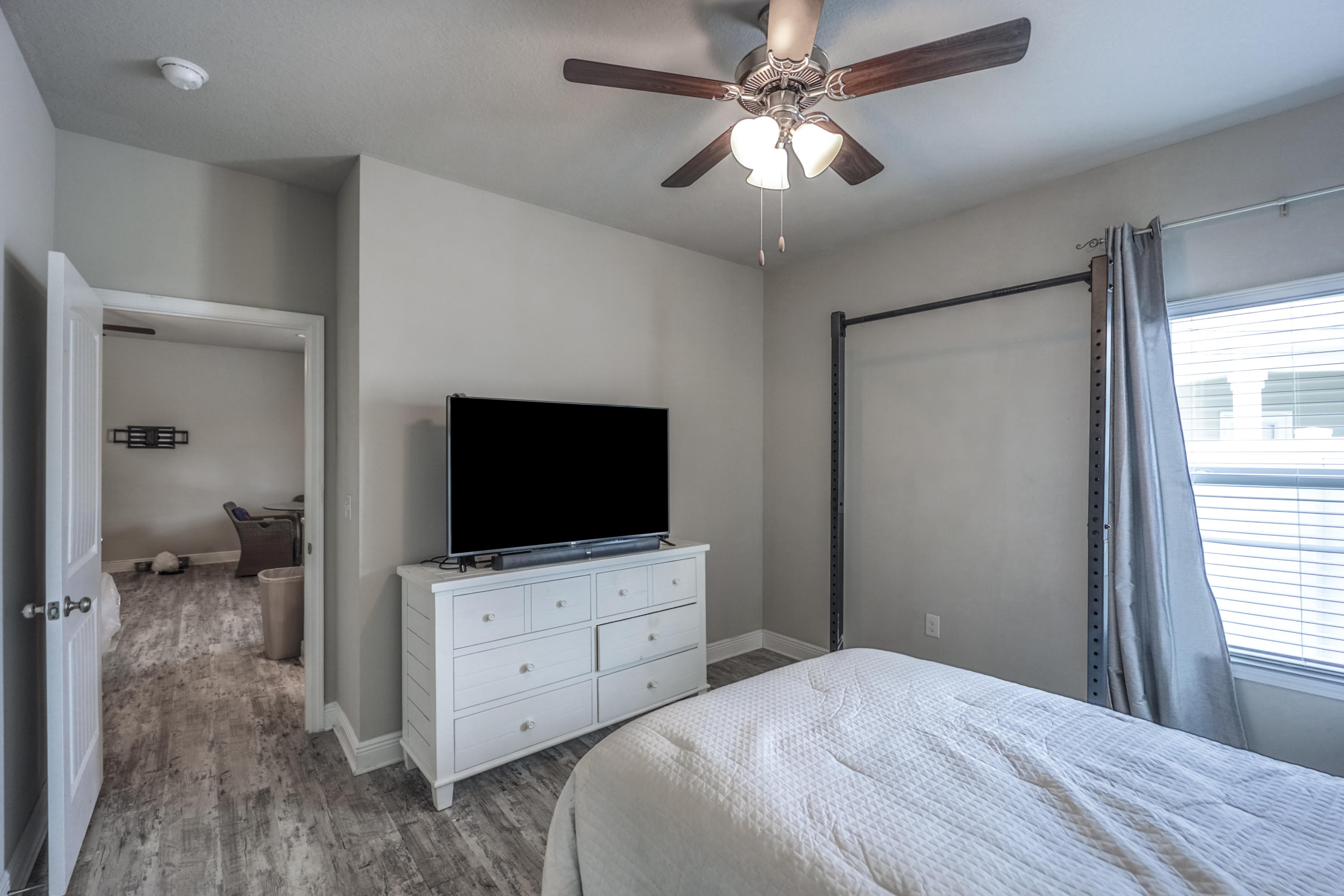 MOONRAKER SHORES - Residential Lease