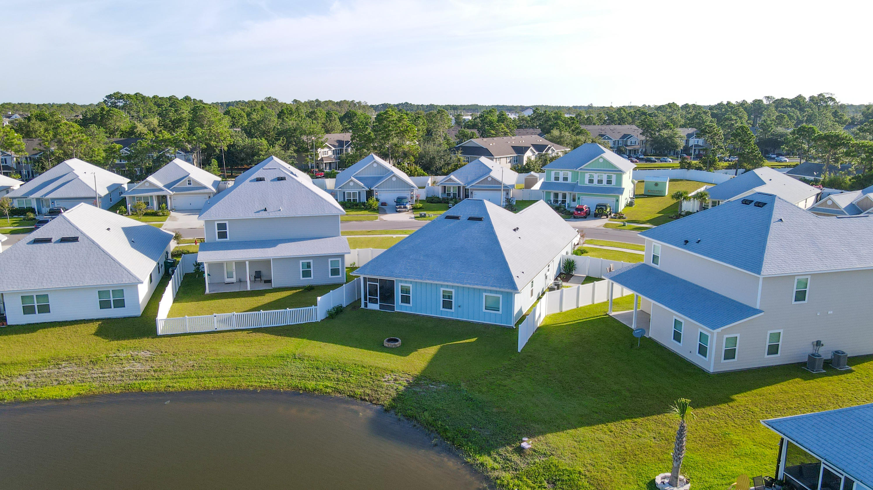 MOONRAKER SHORES - Residential Lease