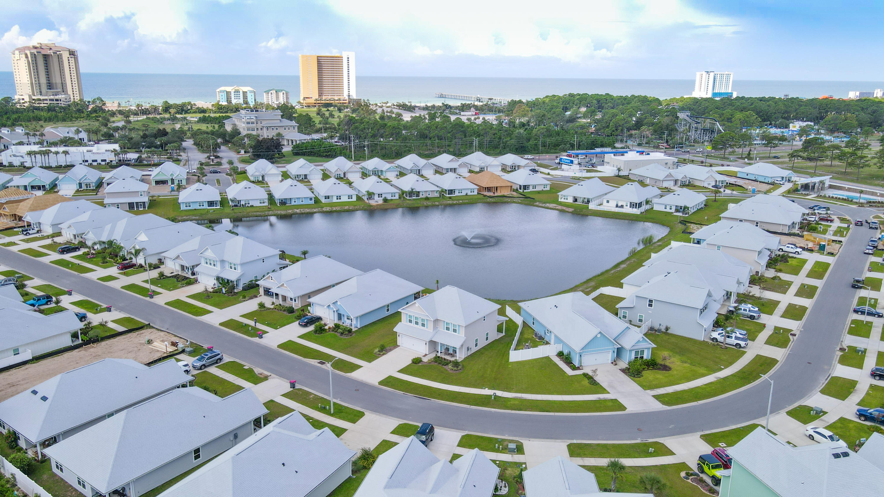 MOONRAKER SHORES - Residential Lease