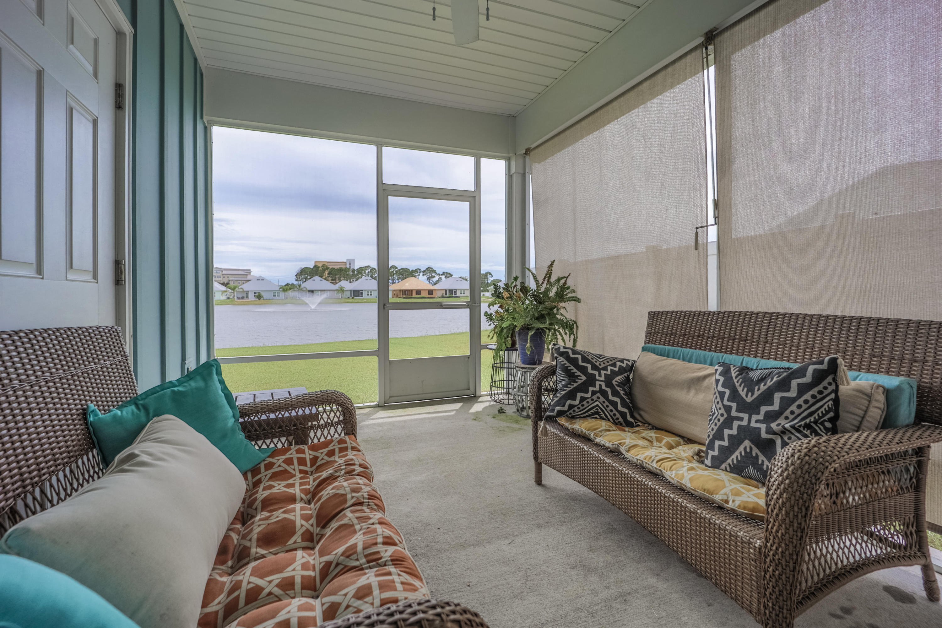 MOONRAKER SHORES - Residential Lease