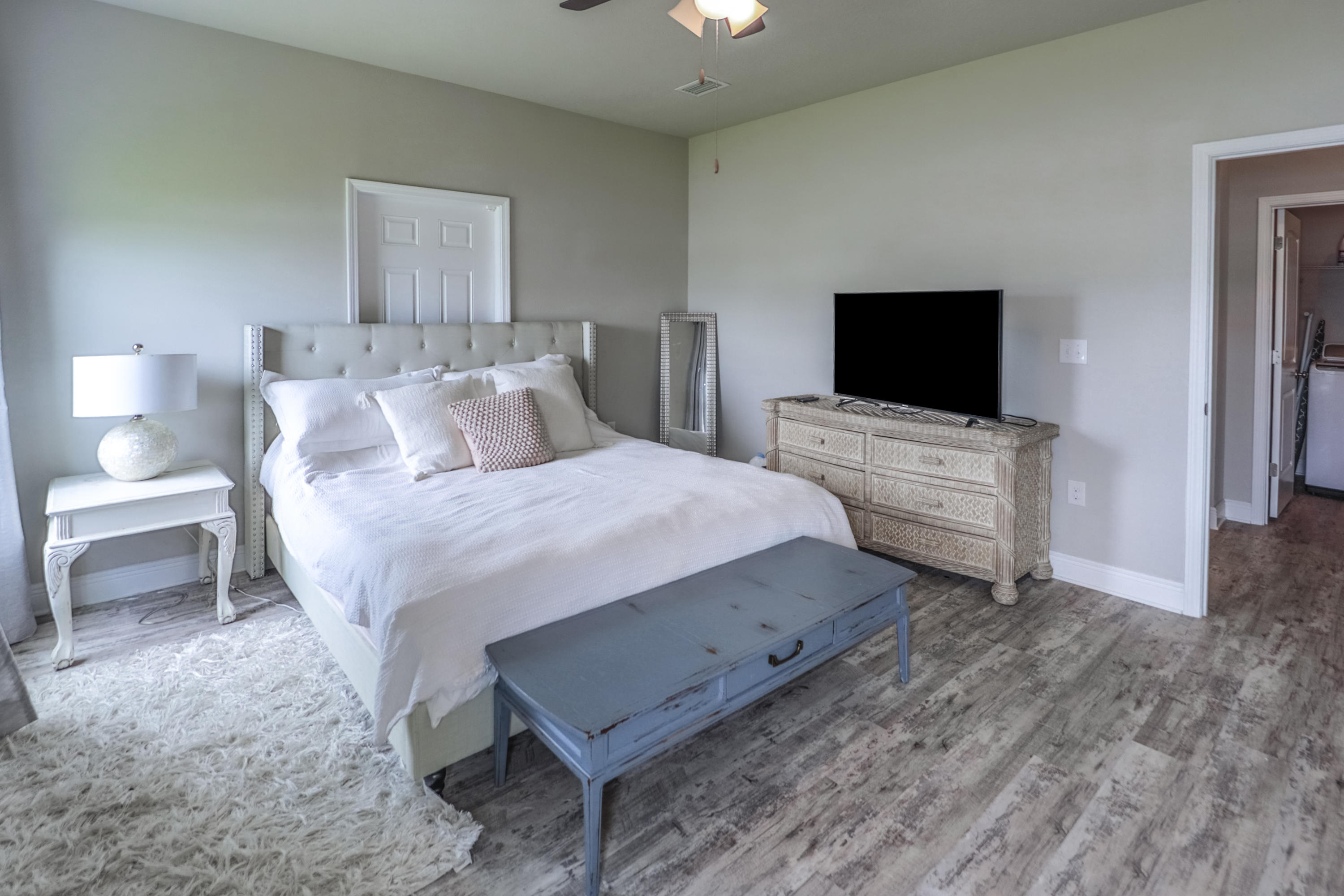 MOONRAKER SHORES - Residential Lease
