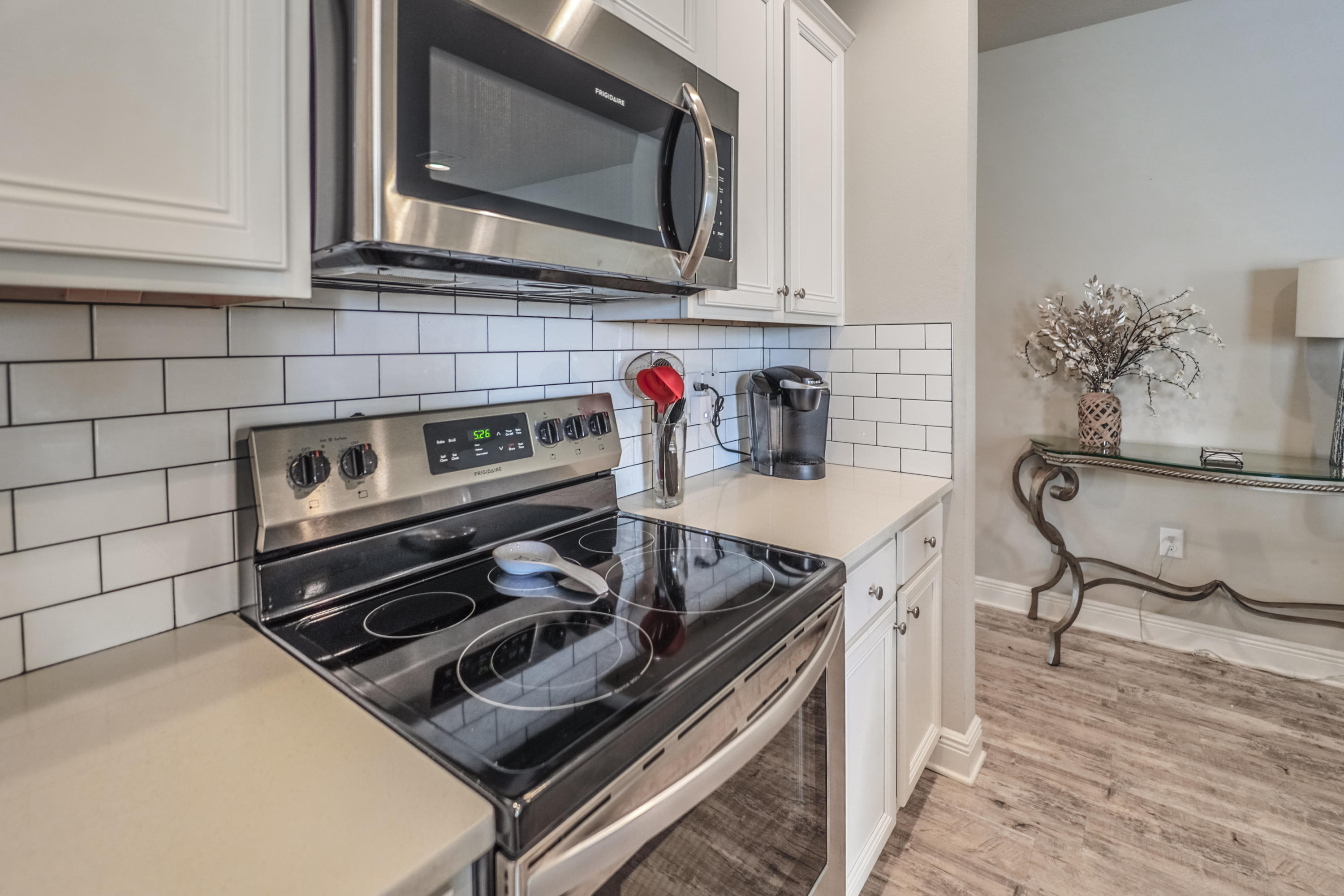 MOONRAKER SHORES - Residential Lease