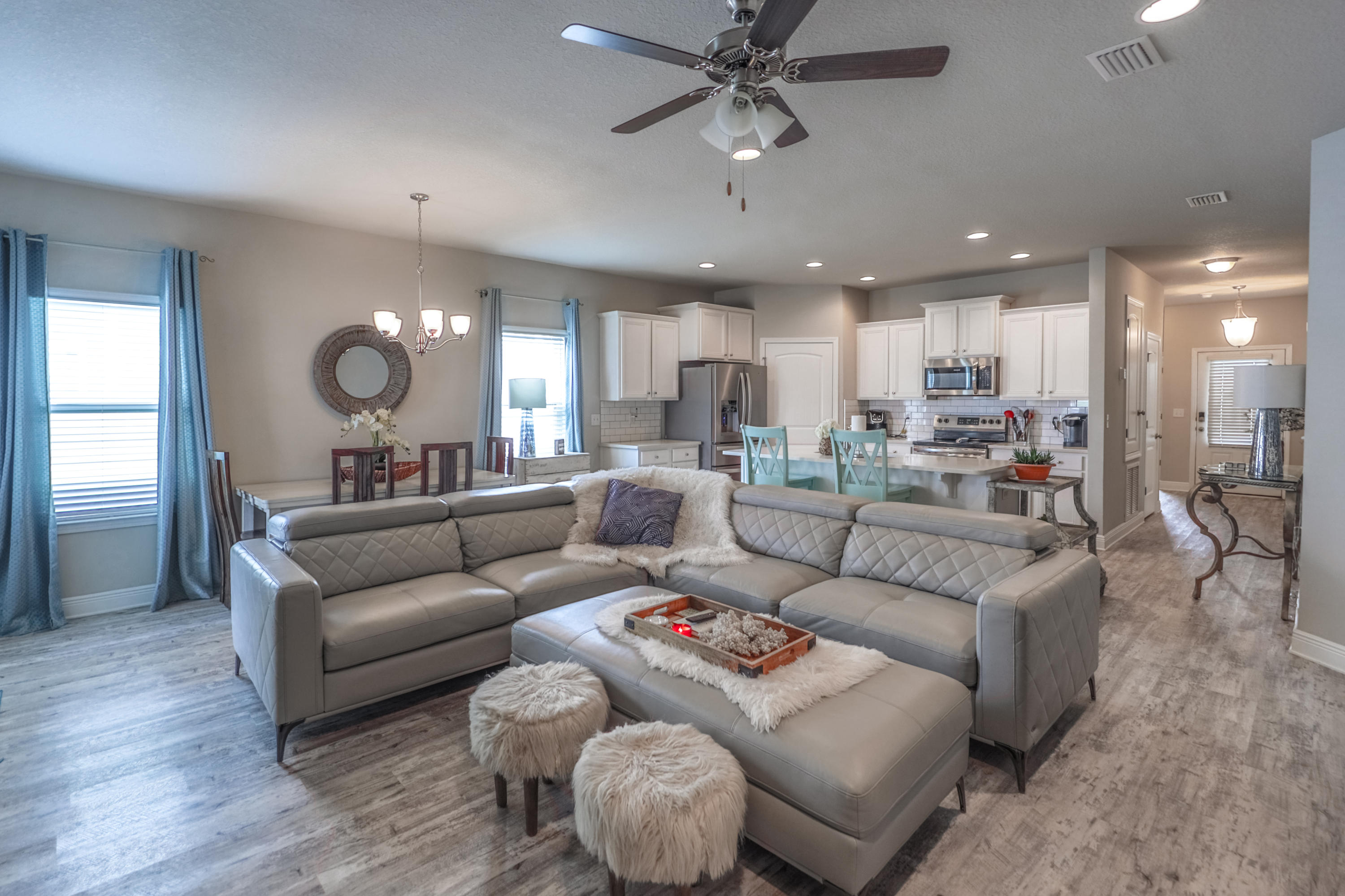 MOONRAKER SHORES - Residential Lease