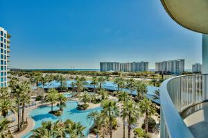 THE PALMS OF DESTIN - Residential