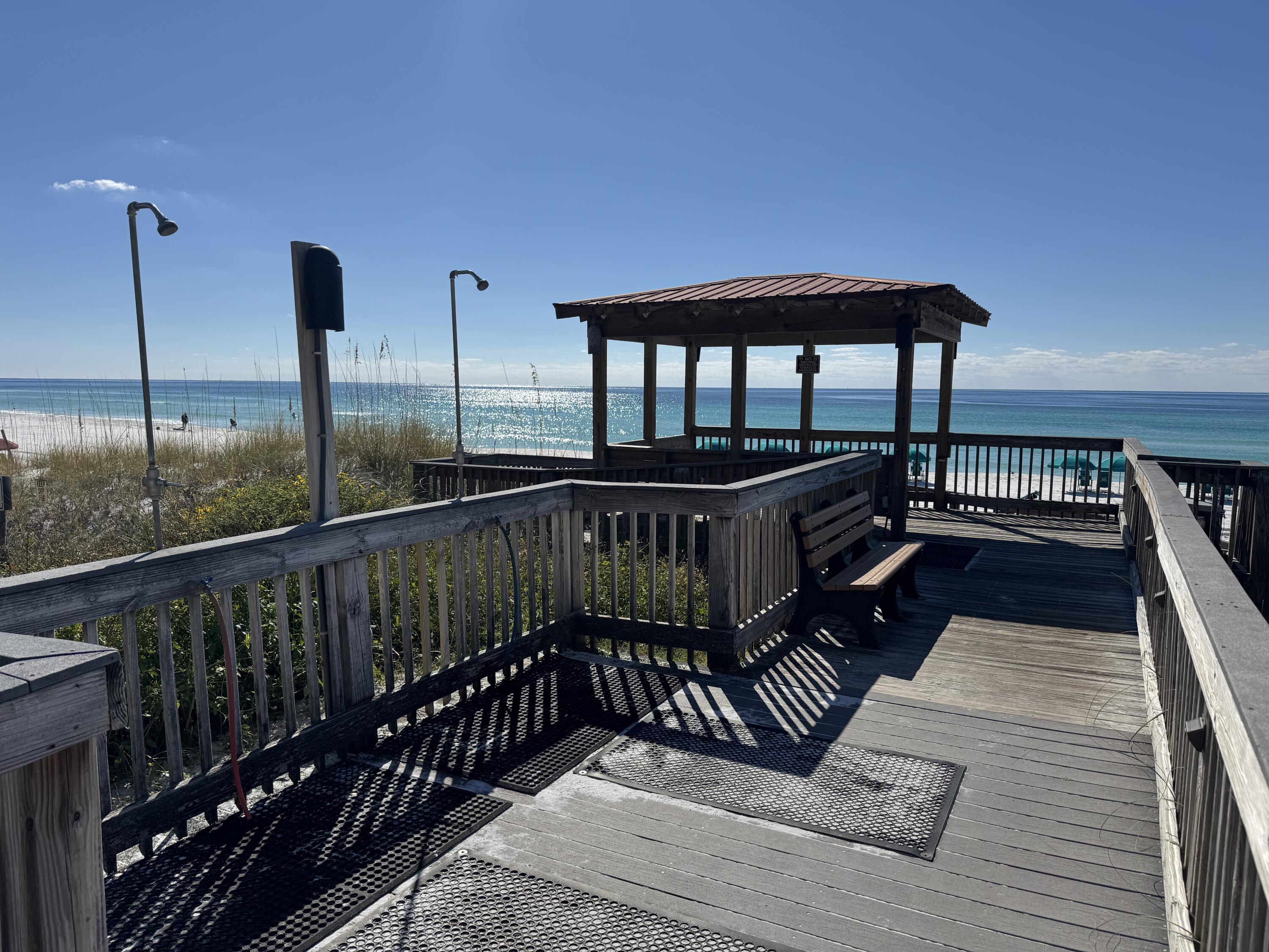 EL MATADOR CONDO - Residential