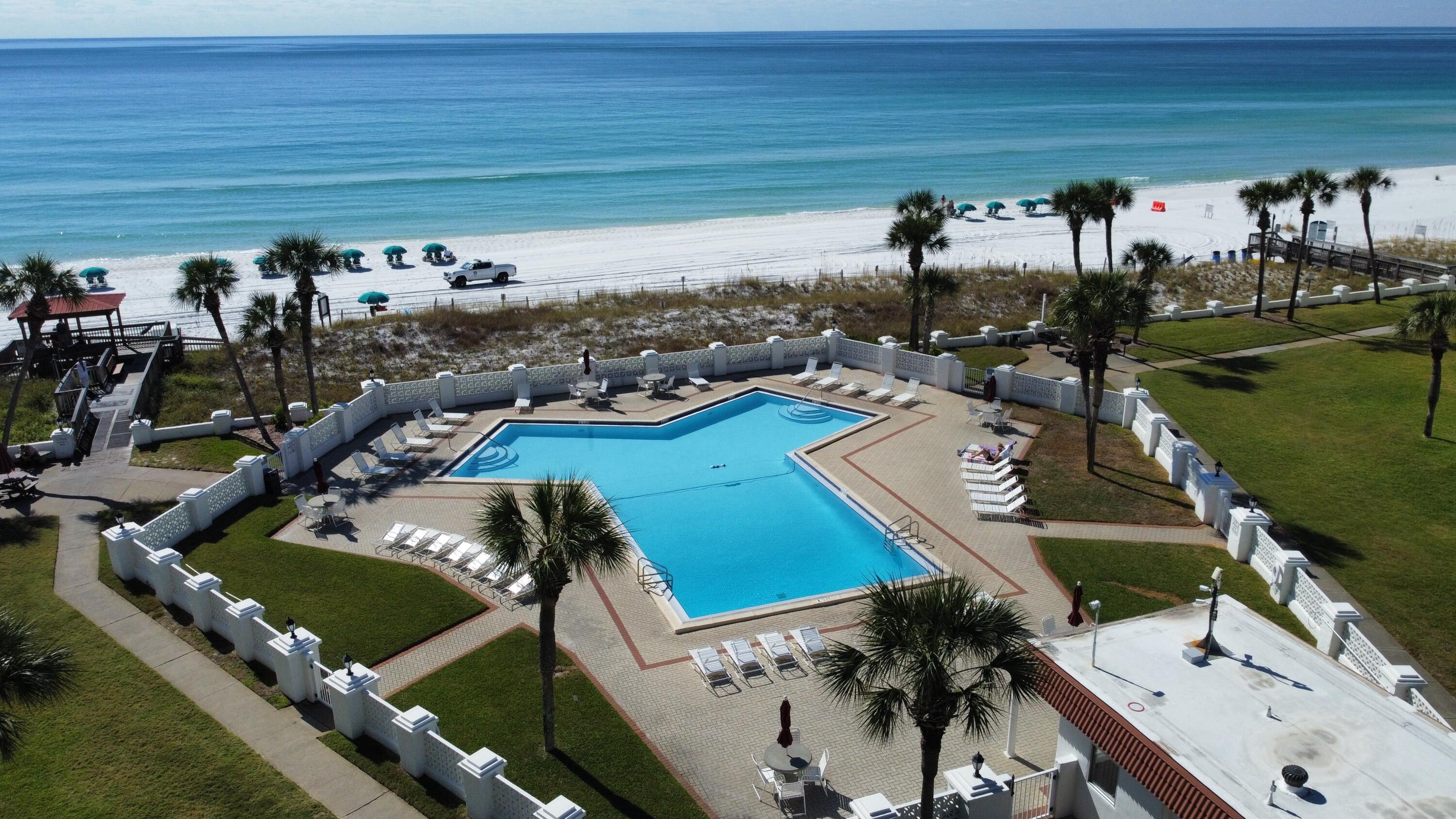 EL MATADOR CONDO - Residential